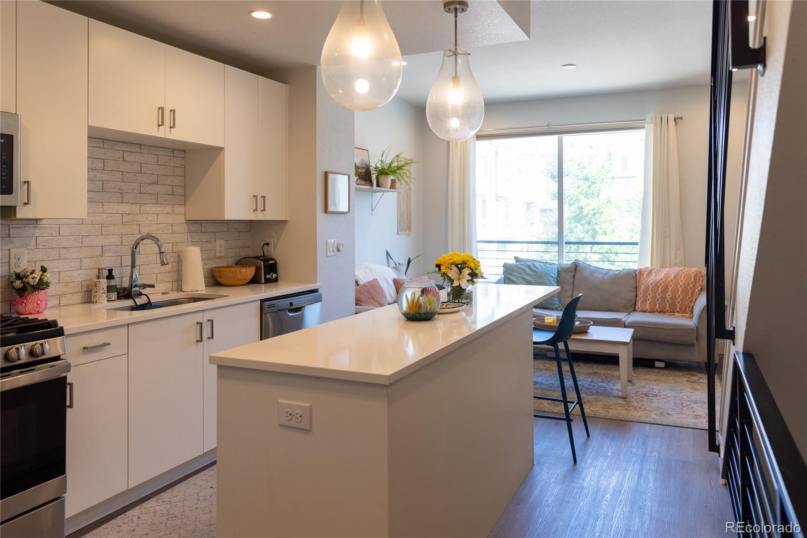 MLS Image #2 for 2350  tremont place,denver, Colorado