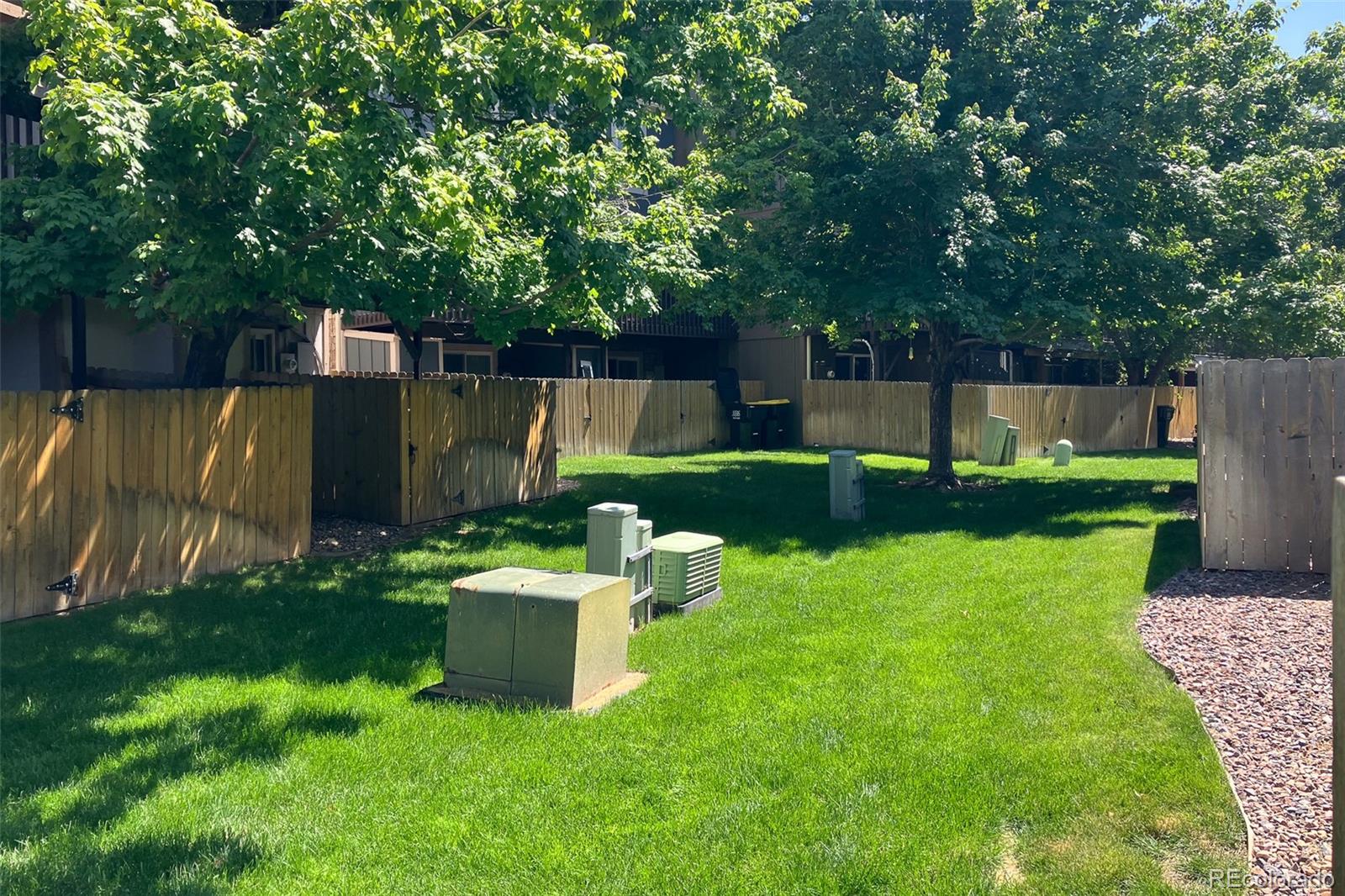 MLS Image #20 for 8022 s columbine court,centennial, Colorado