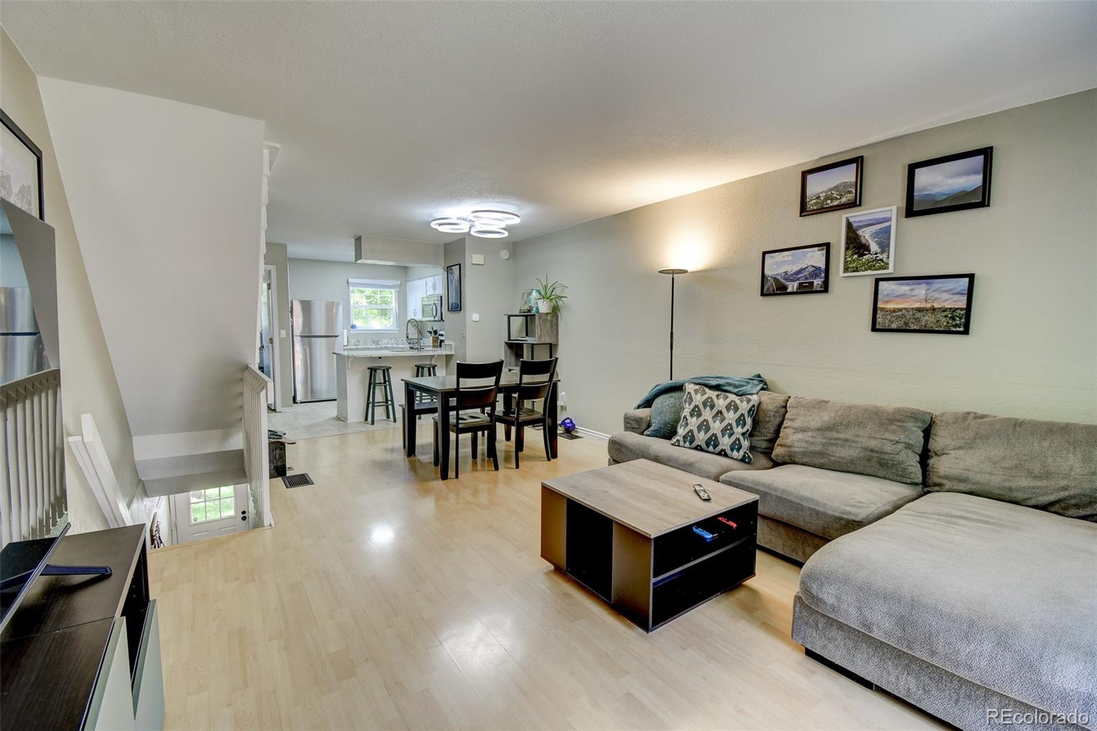 MLS Image #3 for 8022 s columbine court,centennial, Colorado