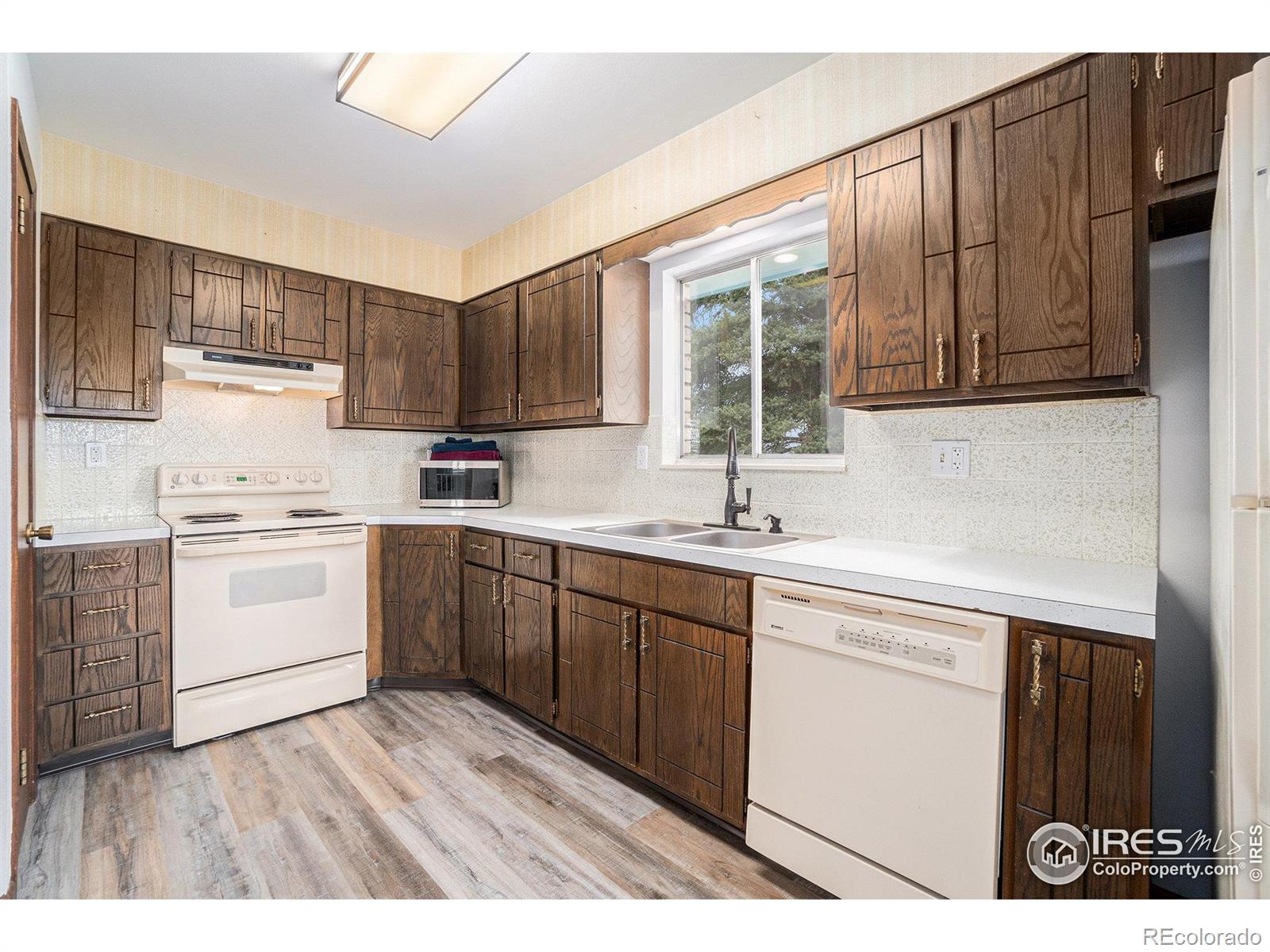 MLS Image #11 for 37416  county road 45 ,eaton, Colorado