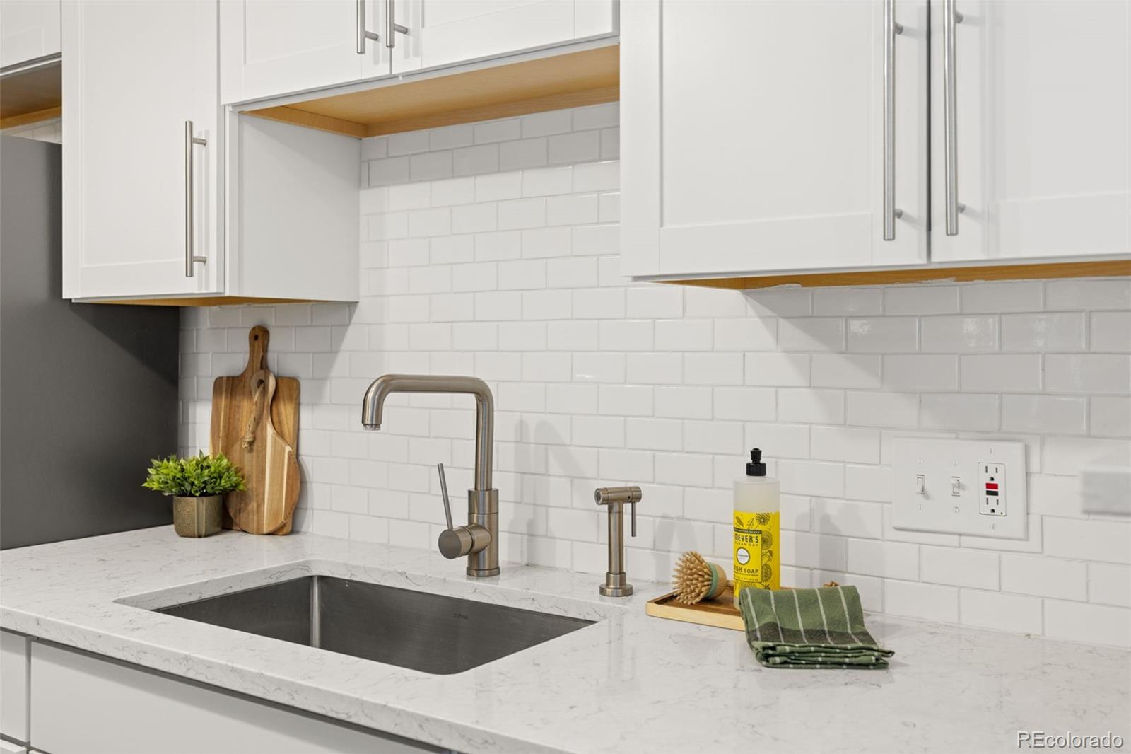 MLS Image #10 for 8335  fairmount drive,denver, Colorado