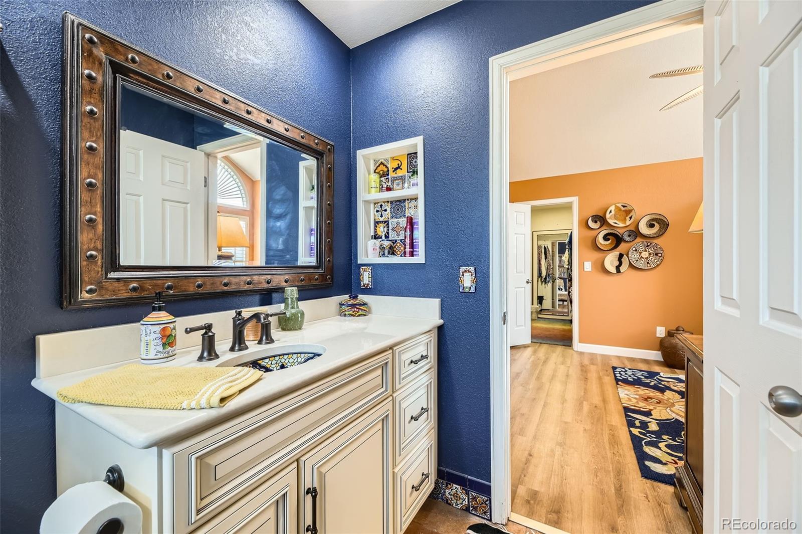 MLS Image #19 for 2117 s troy way,aurora, Colorado