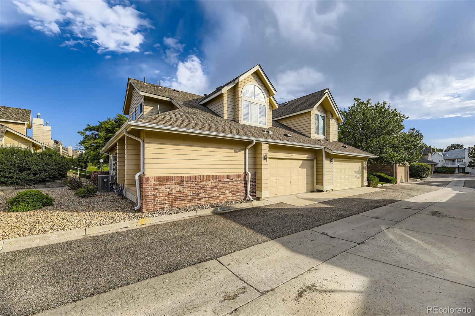 MLS Image #25 for 2117 s troy way,aurora, Colorado