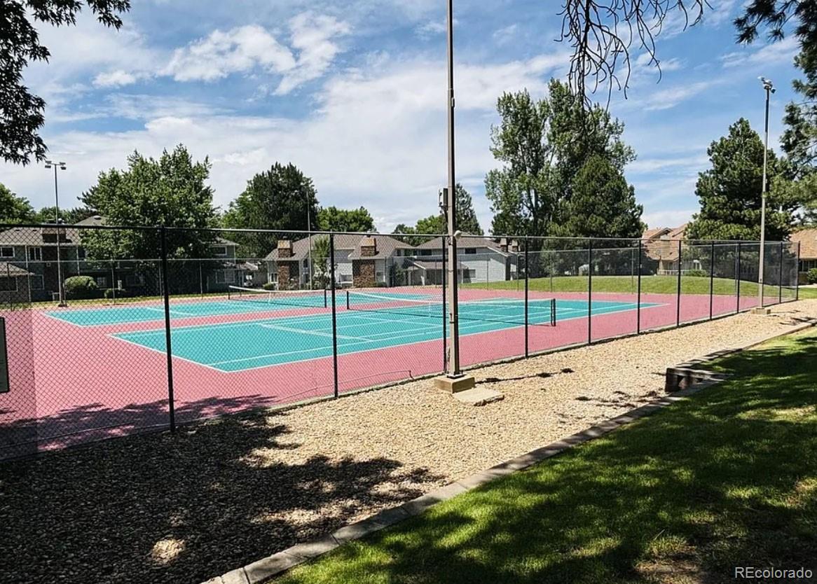 MLS Image #31 for 2117 s troy way,aurora, Colorado