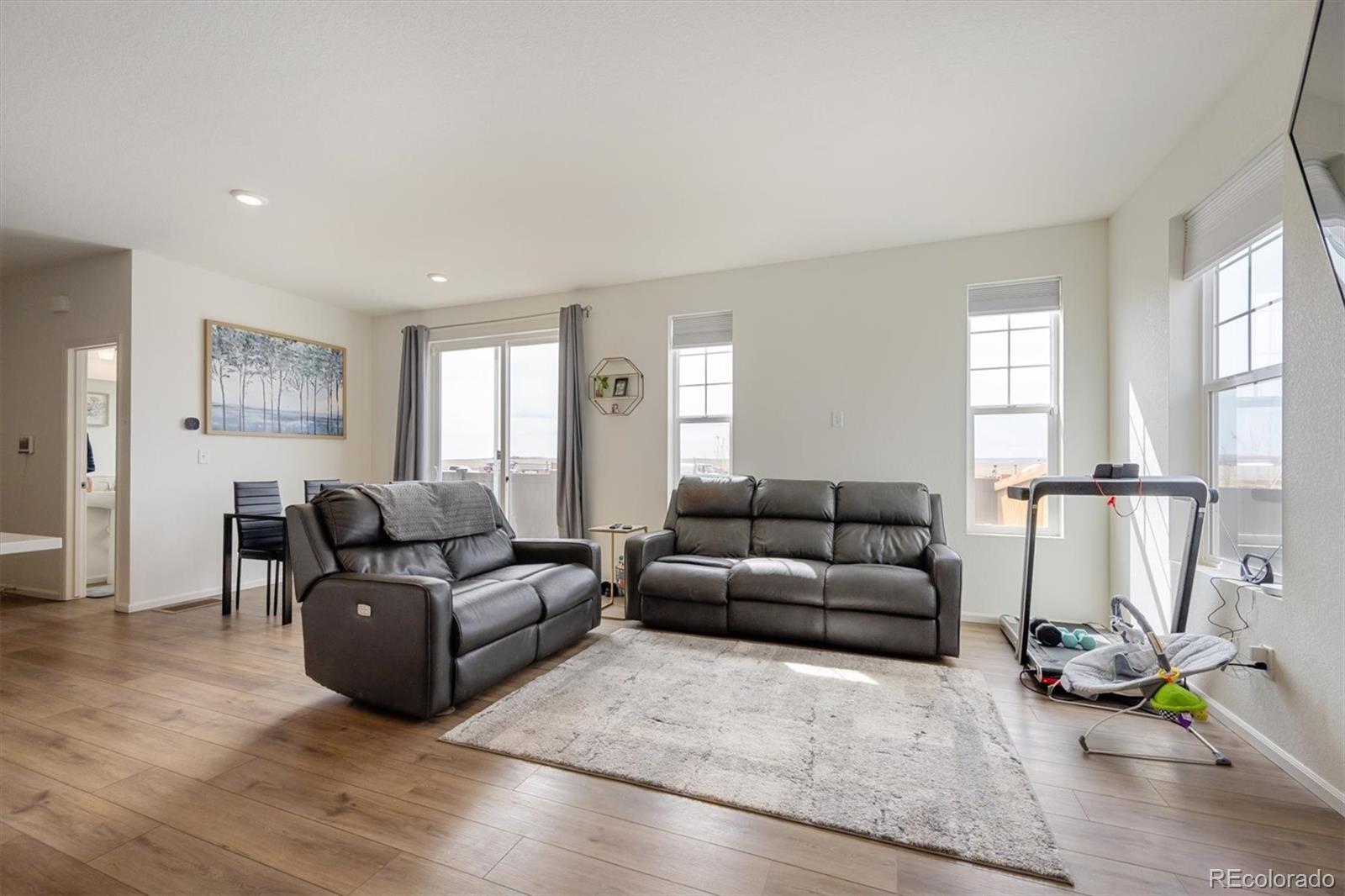MLS Image #2 for 608 n bersshine court,aurora, Colorado