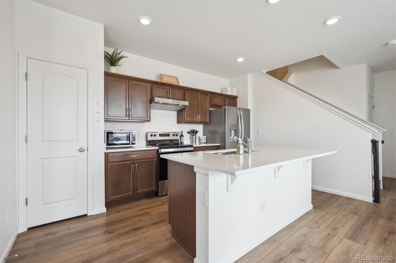 MLS Image #6 for 608 n bersshine court,aurora, Colorado