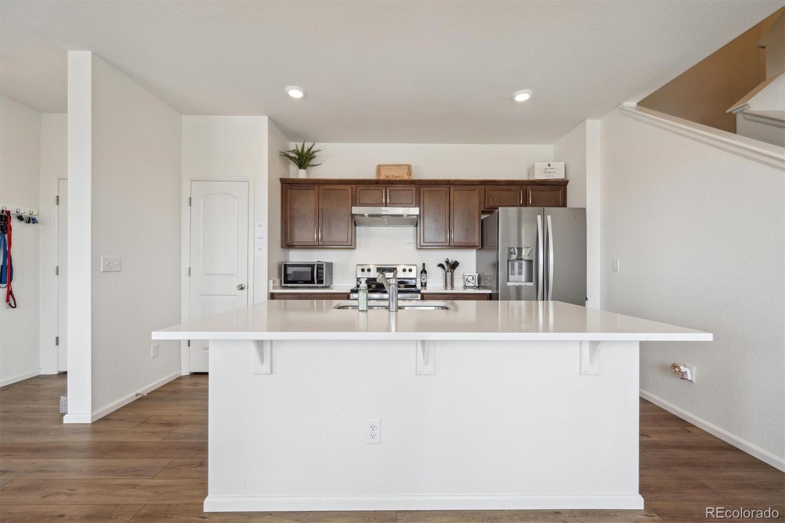 MLS Image #7 for 608 n bersshine court,aurora, Colorado
