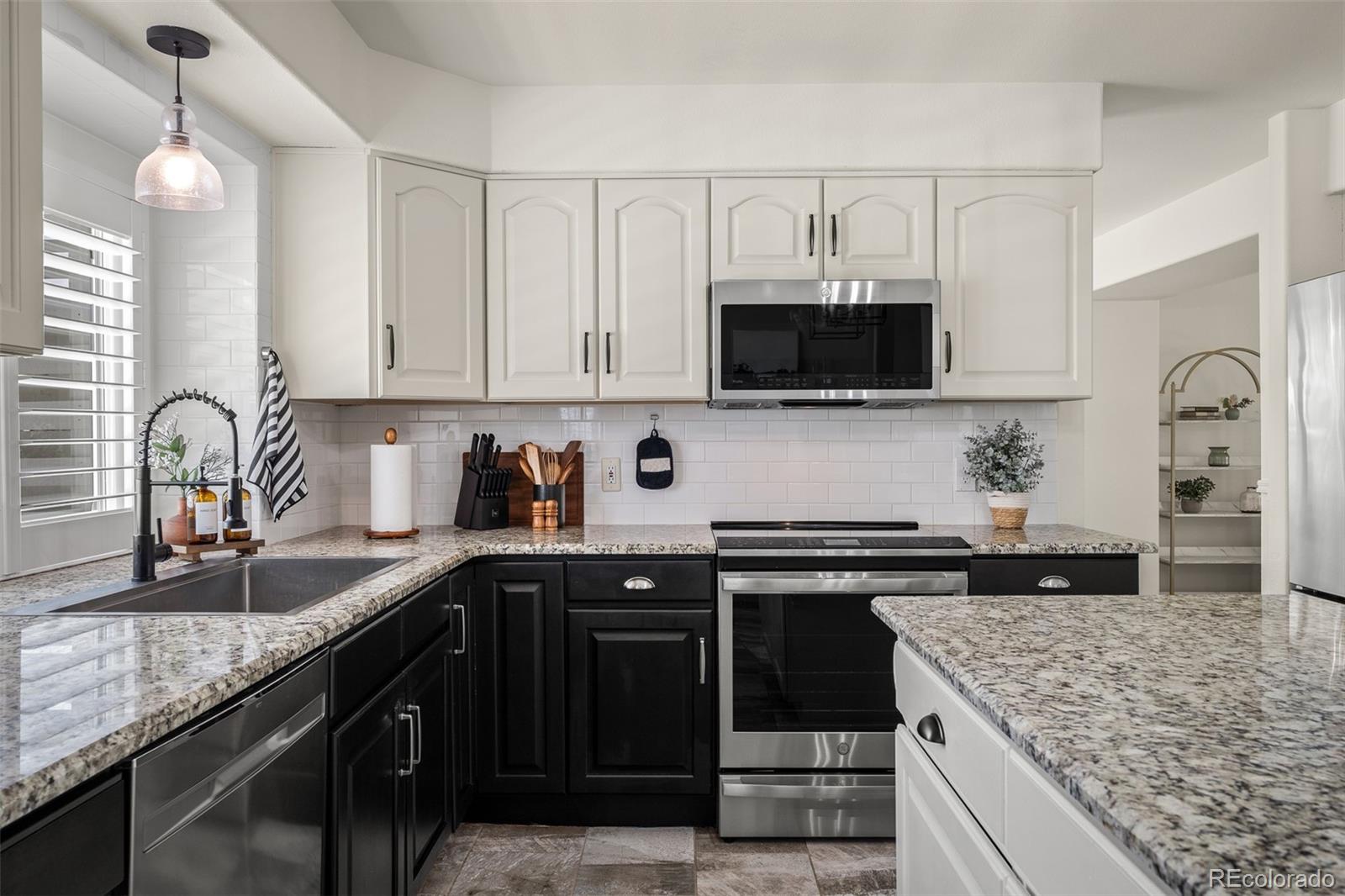 MLS Image #11 for 2570  wimbleton court,colorado springs, Colorado