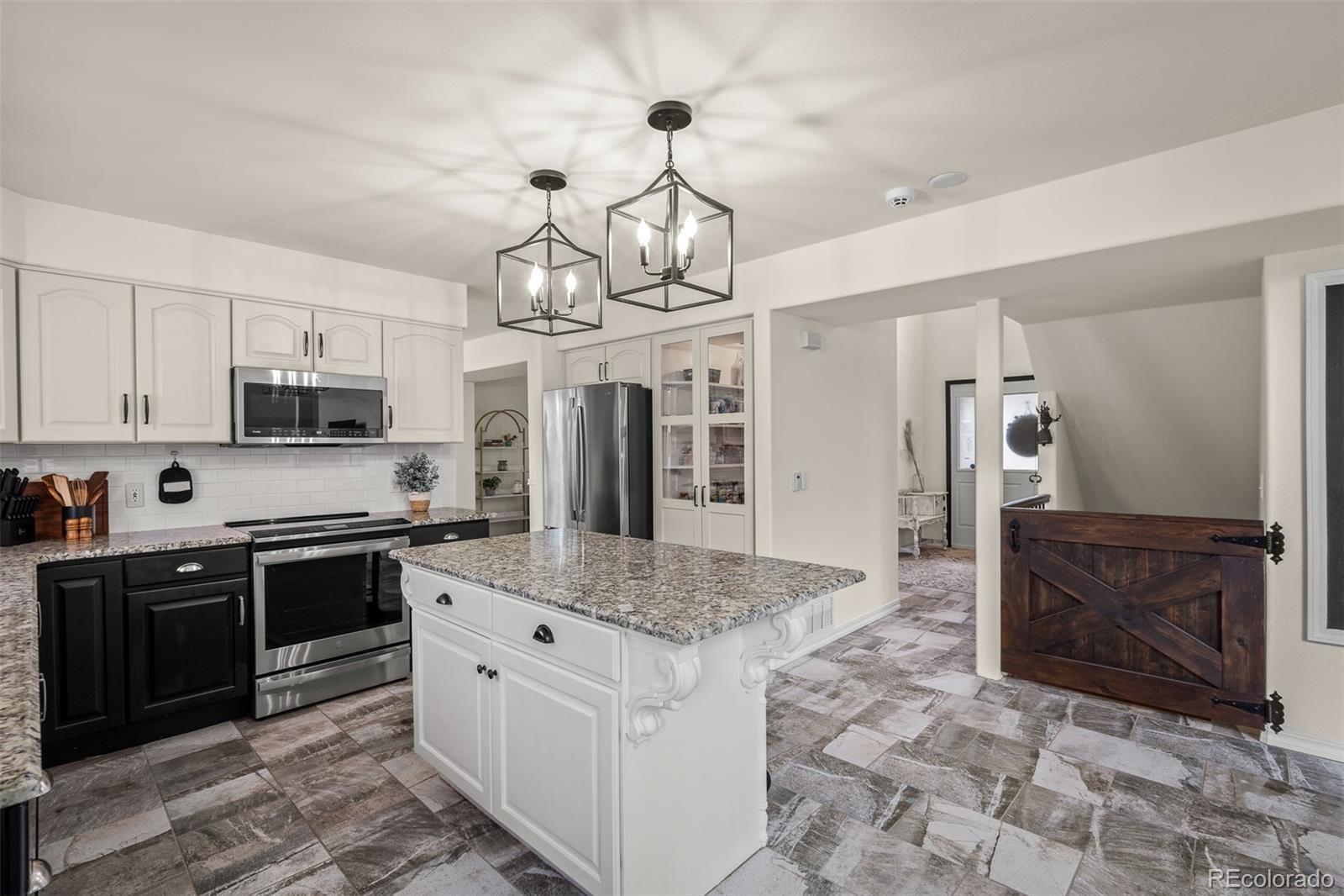 MLS Image #15 for 2570  wimbleton court,colorado springs, Colorado
