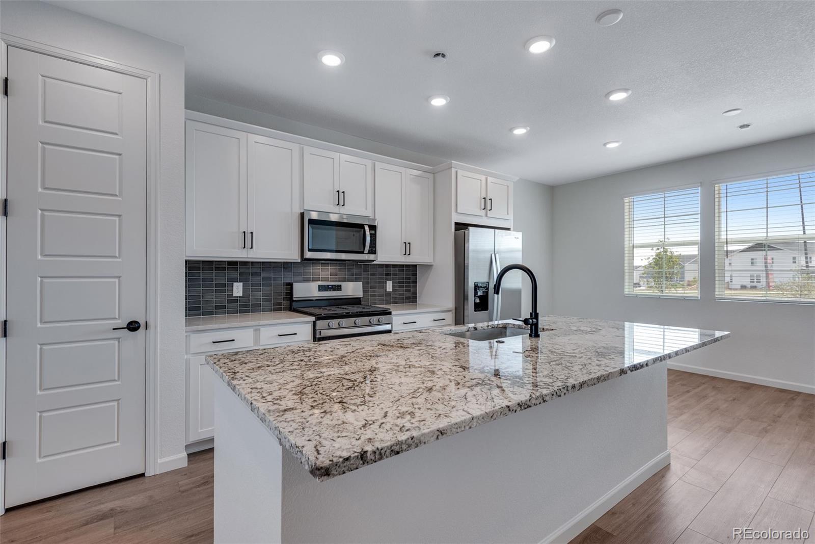 MLS Image #18 for 16772 w 93rd place,arvada, Colorado