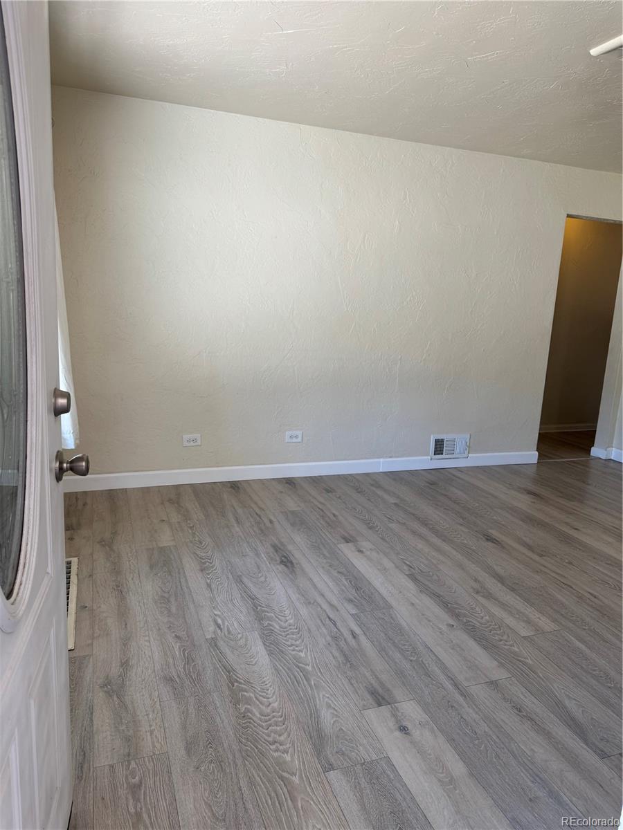 MLS Image #4 for 440 s dale court,denver, Colorado