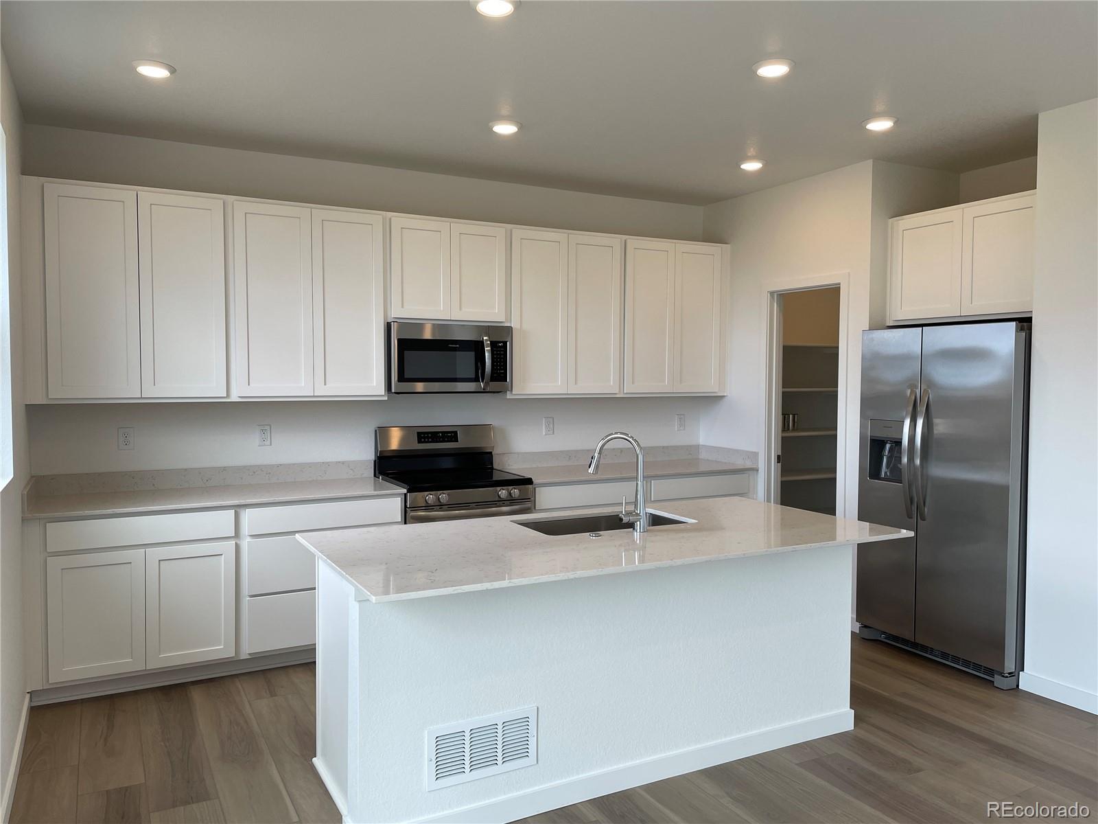 MLS Image #2 for 430  donna lane,johnstown, Colorado