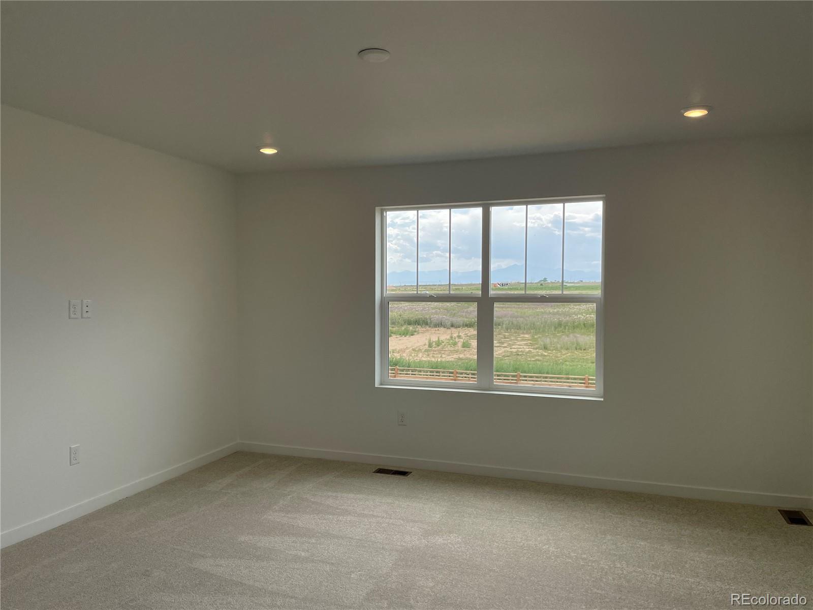MLS Image #4 for 430  donna lane,johnstown, Colorado