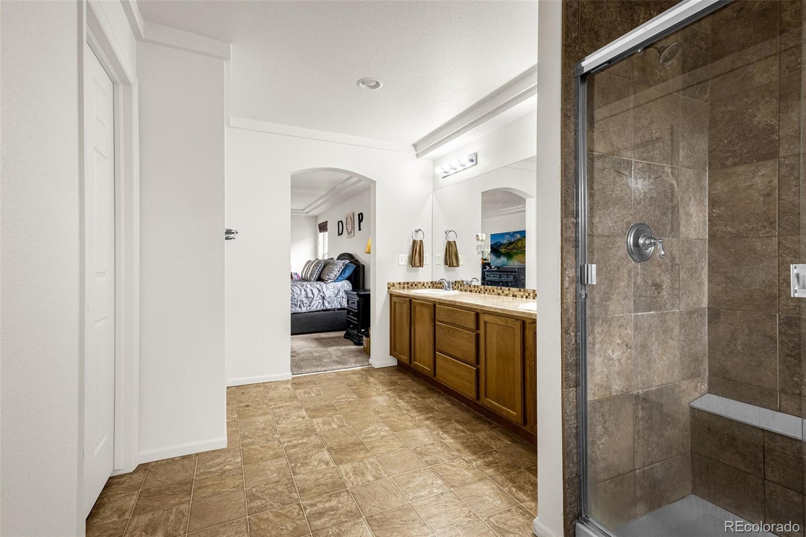 MLS Image #6 for 20109  randolph place,denver, Colorado