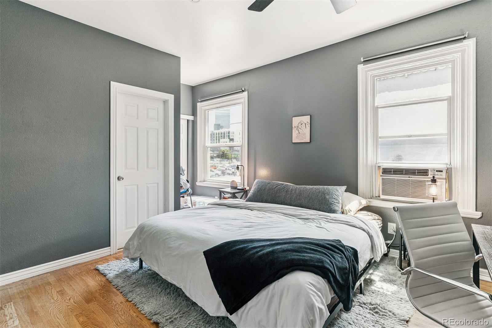 MLS Image #12 for 909 w park avenue,denver, Colorado