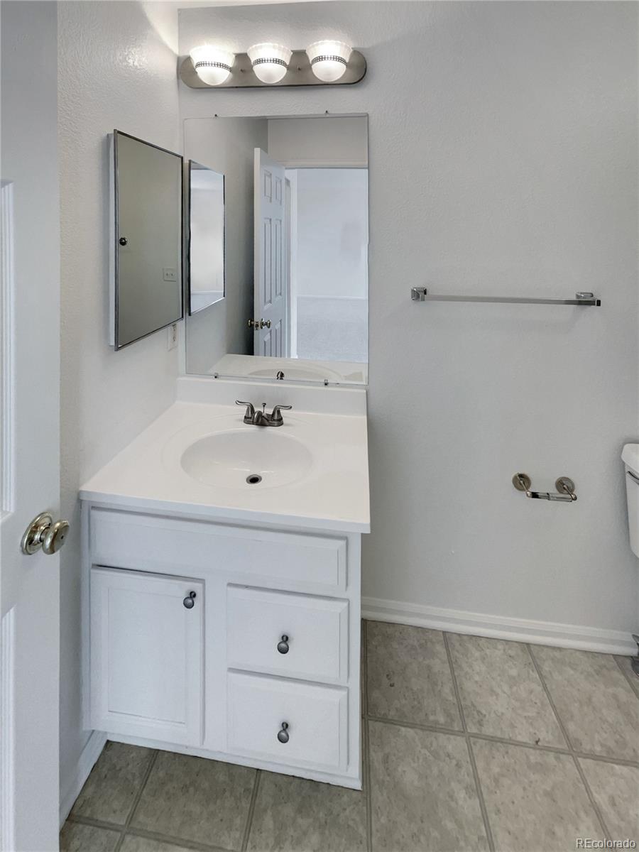 MLS Image #6 for 16453 e phillips drive,englewood, Colorado