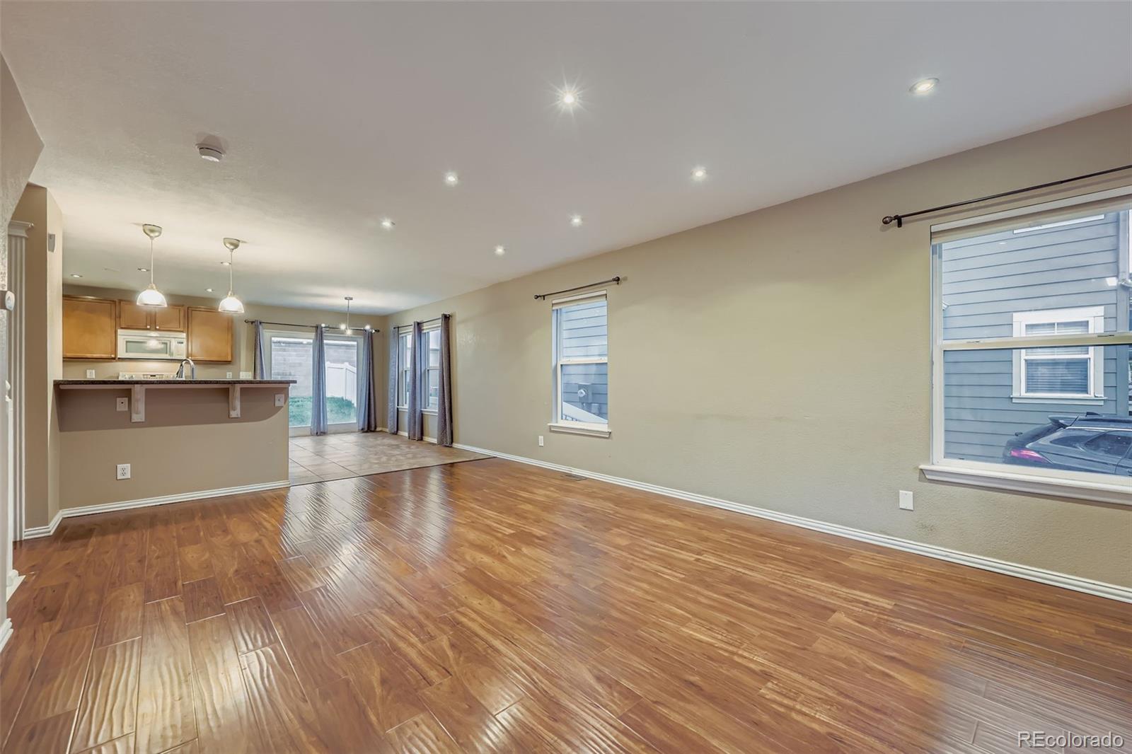 MLS Image #10 for 10882  dayton way,commerce city, Colorado