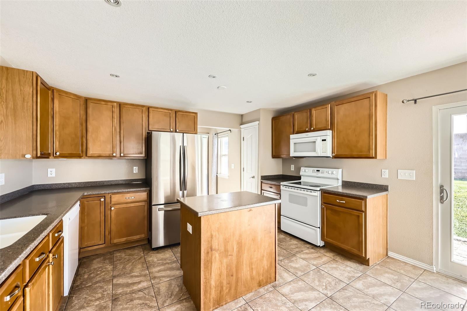 MLS Image #3 for 10882  dayton way,commerce city, Colorado