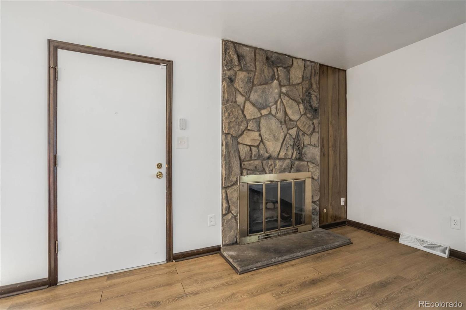 MLS Image #6 for 15157 e louisiana drive,aurora, Colorado