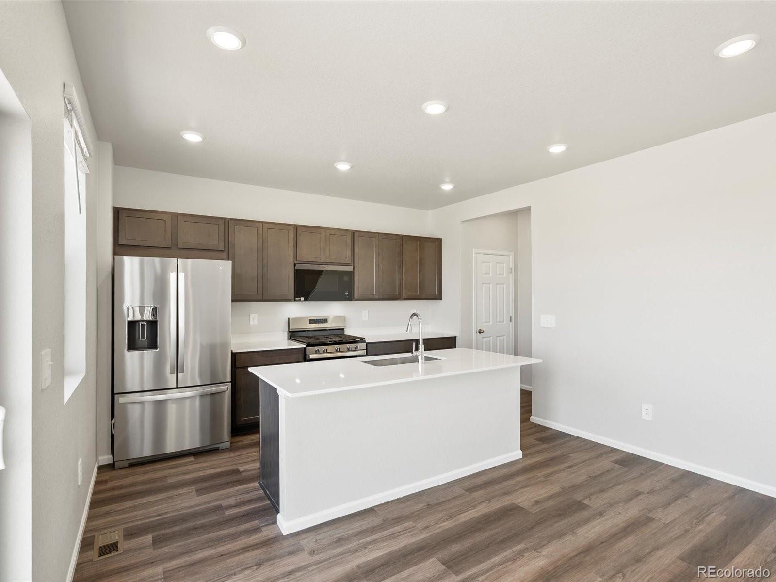 MLS Image #10 for 544  97th avenue,greeley, Colorado