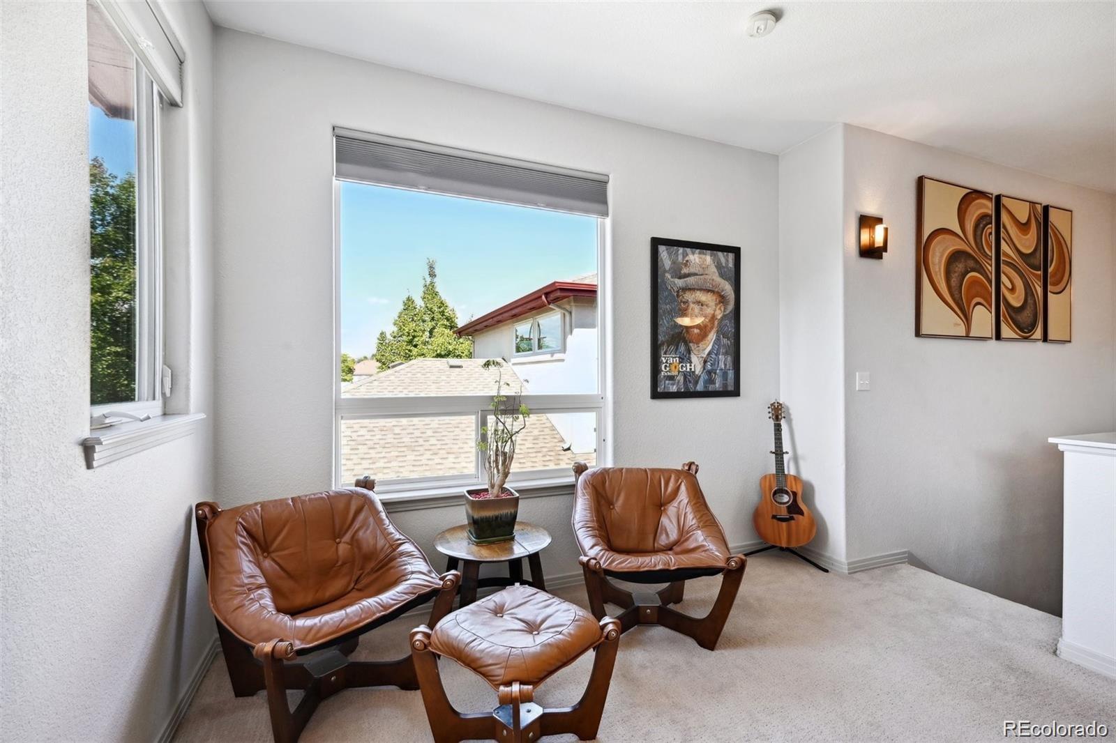 MLS Image #11 for 920 s locust street,denver, Colorado