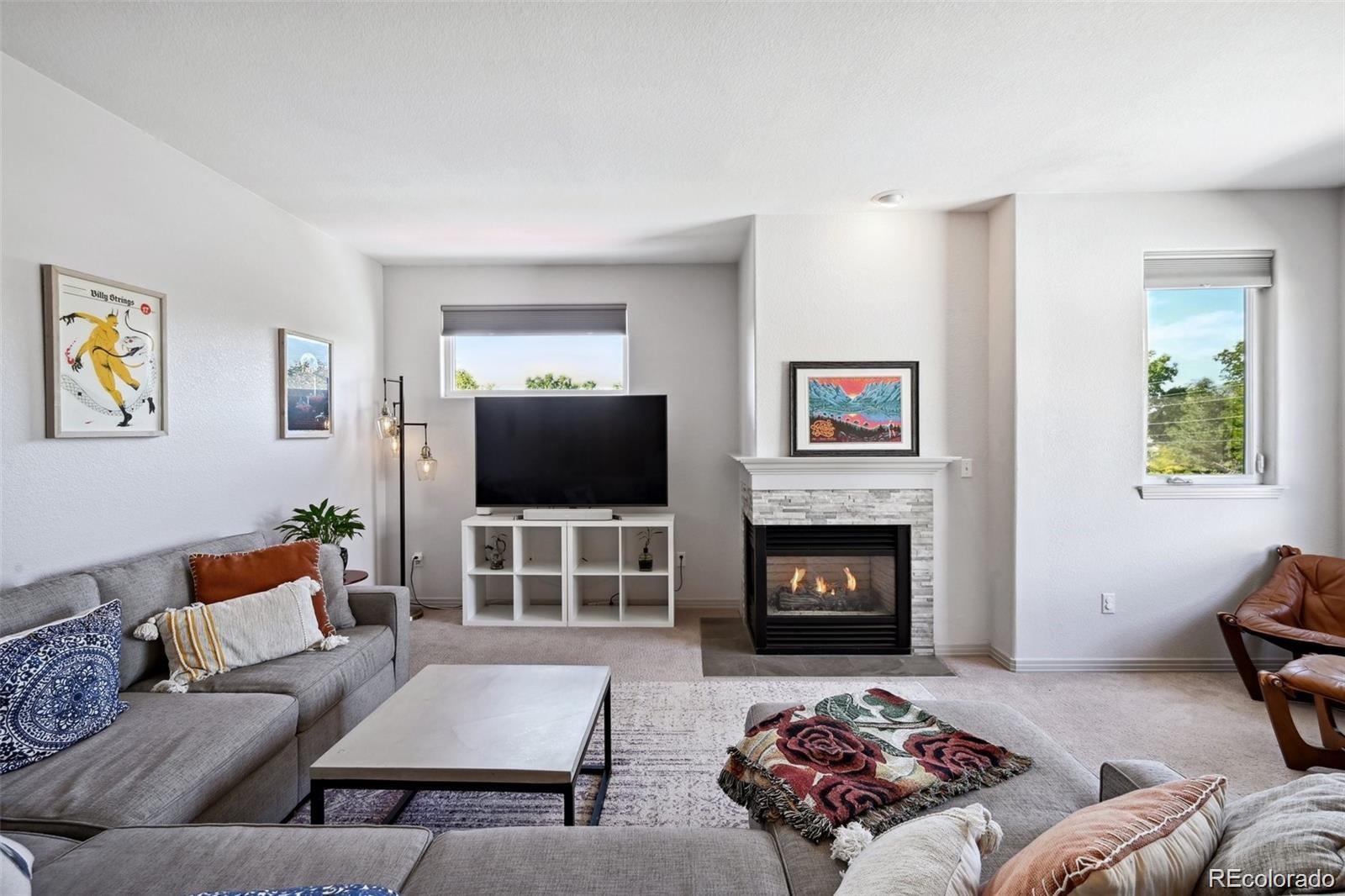 MLS Image #9 for 920 s locust street,denver, Colorado