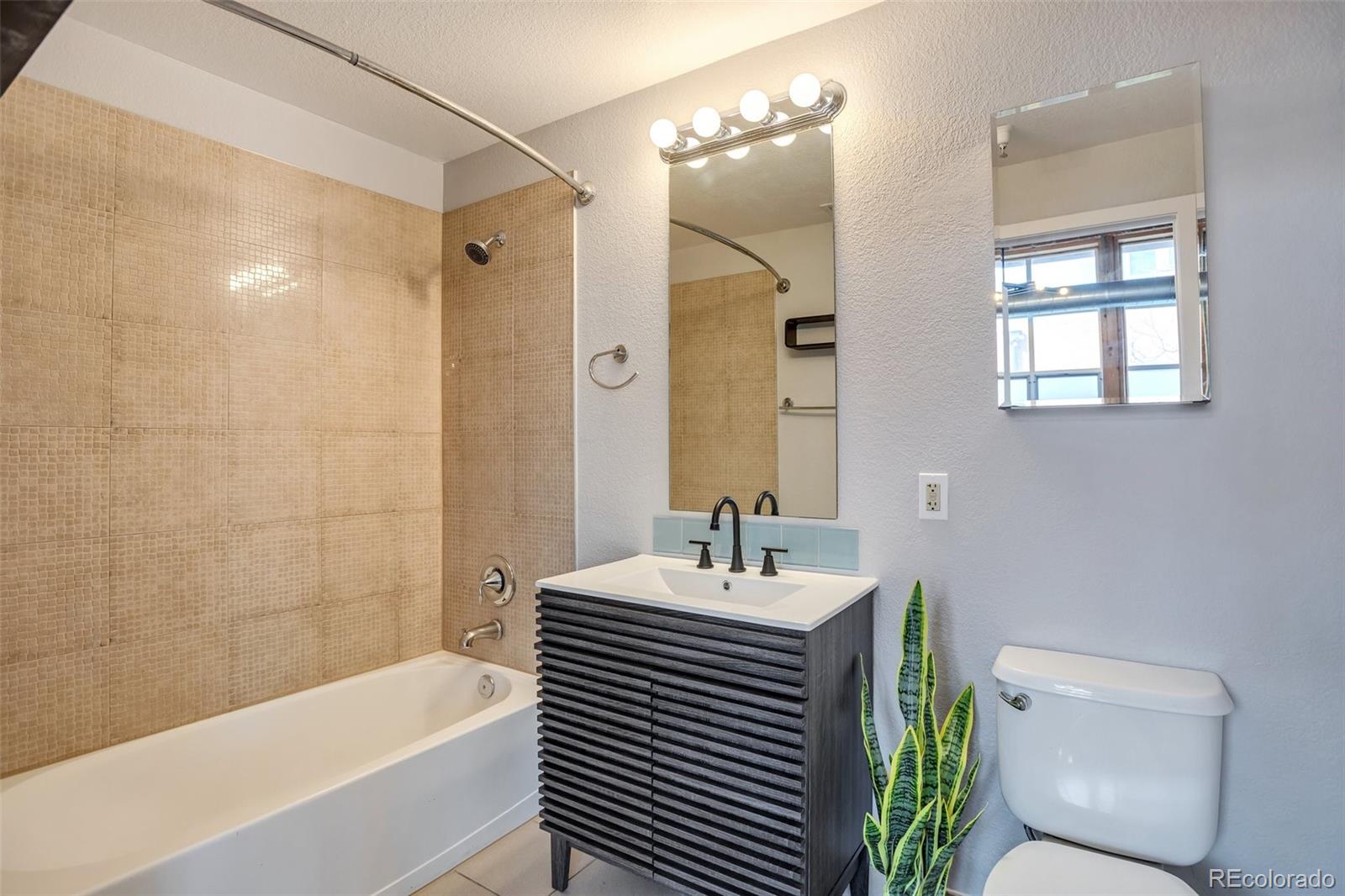 MLS Image #21 for 3033  blake street,denver, Colorado