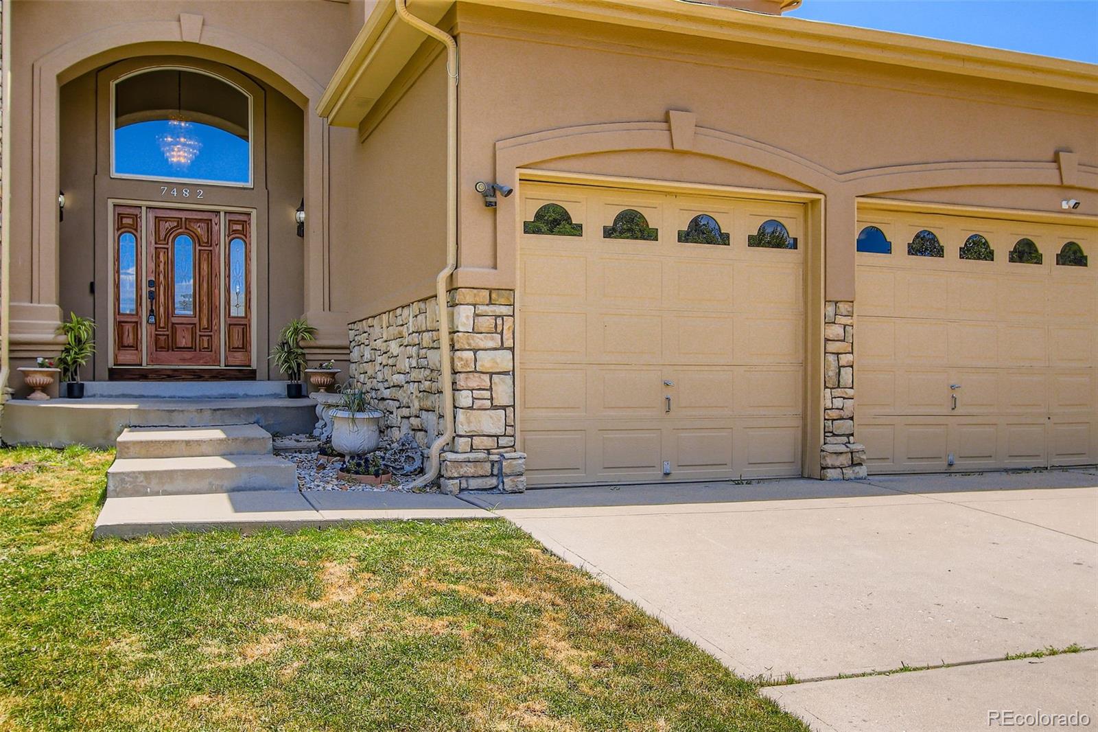 MLS Image #2 for 7482  routt lane,arvada, Colorado