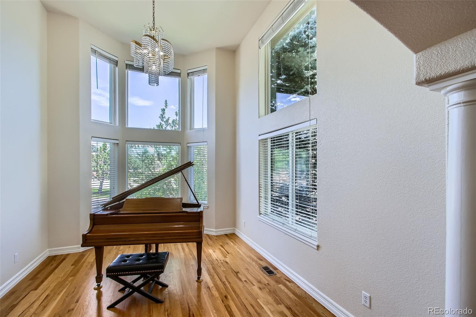MLS Image #4 for 7482  routt lane,arvada, Colorado