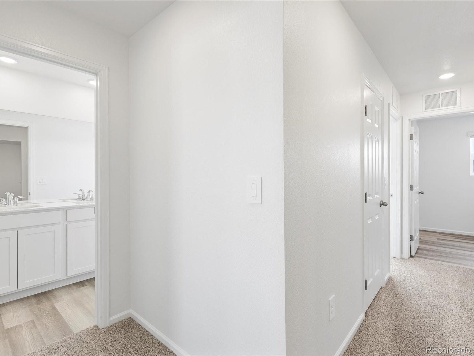 MLS Image #32 for 4681  sunsplash way,johnstown, Colorado