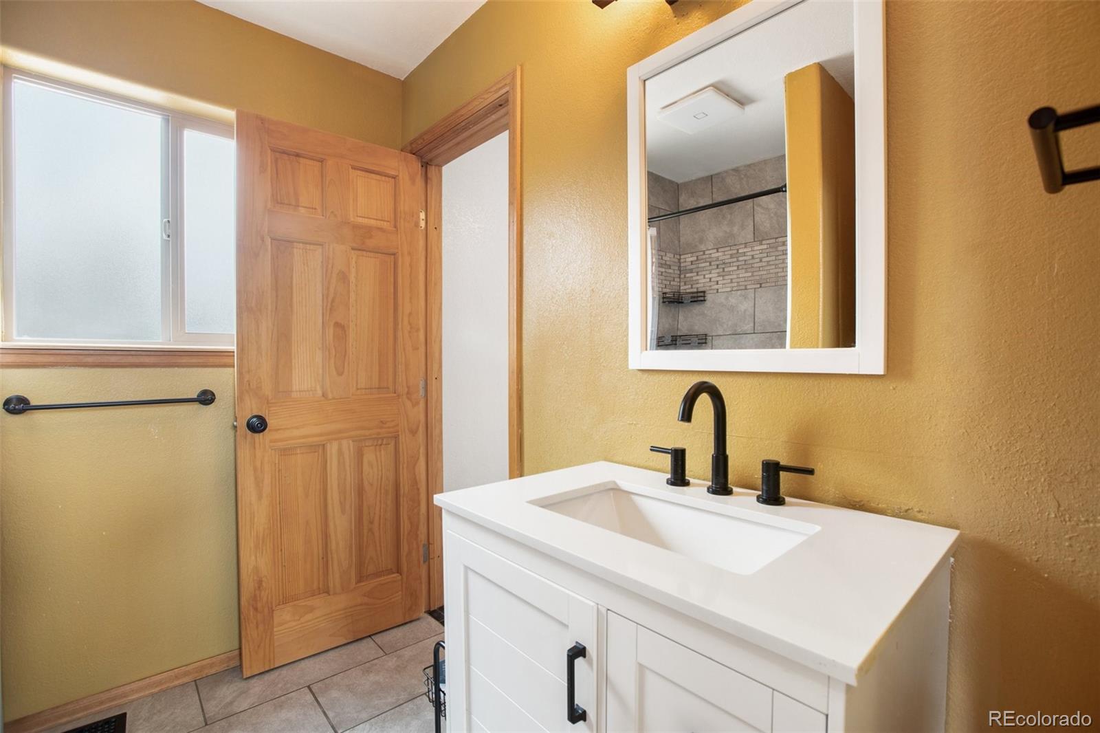 MLS Image #10 for 163  big horn lane,florissant, Colorado