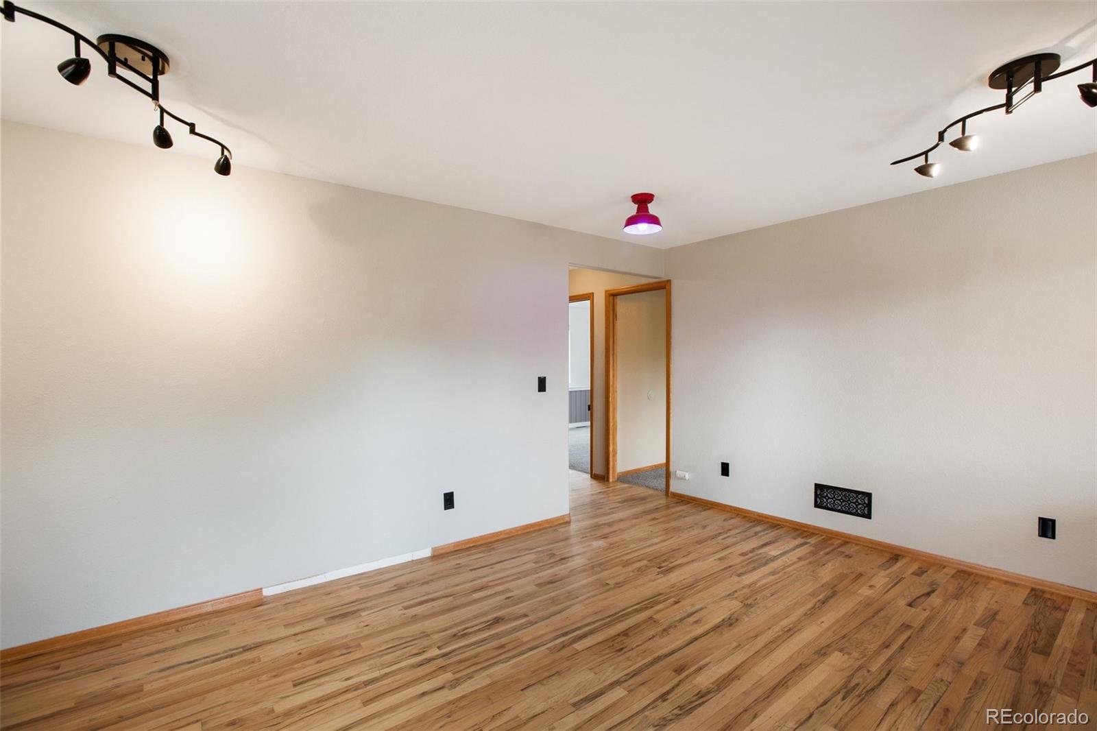 MLS Image #17 for 163  big horn lane,florissant, Colorado