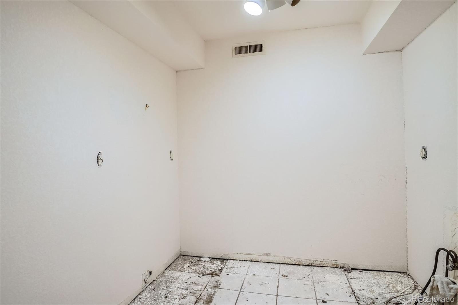 MLS Image #4 for 3643 s sheridan boulevard,denver, Colorado