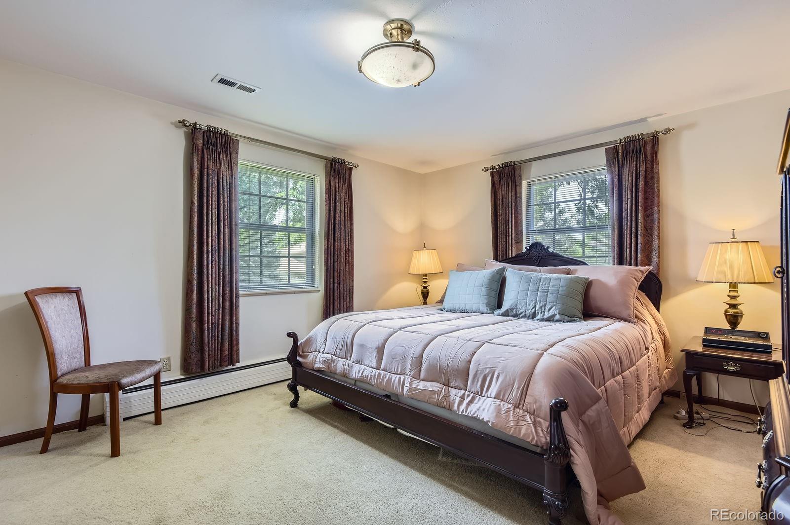 MLS Image #12 for 3724 s poplar street,denver, Colorado