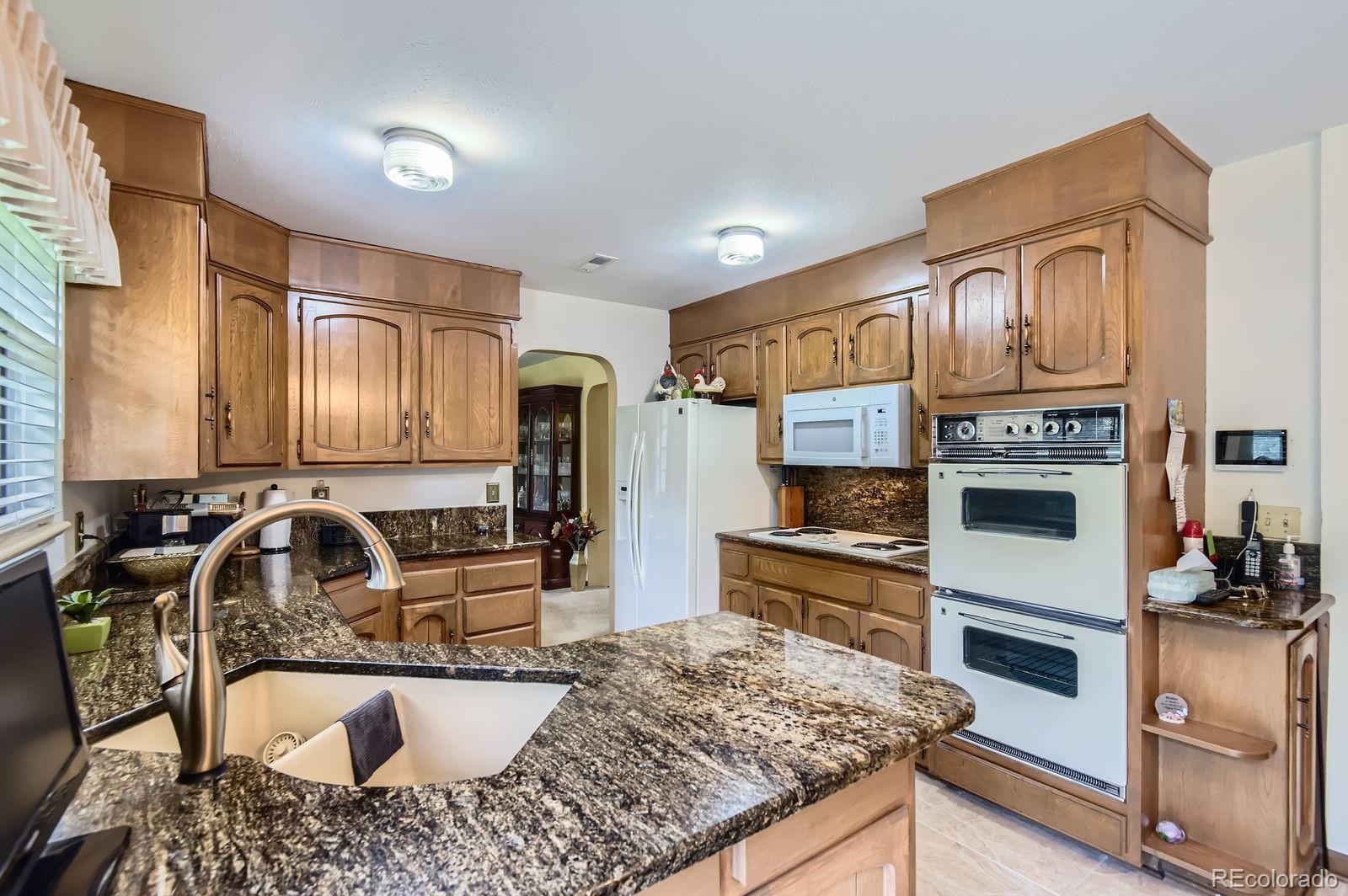 MLS Image #5 for 3724 s poplar street,denver, Colorado