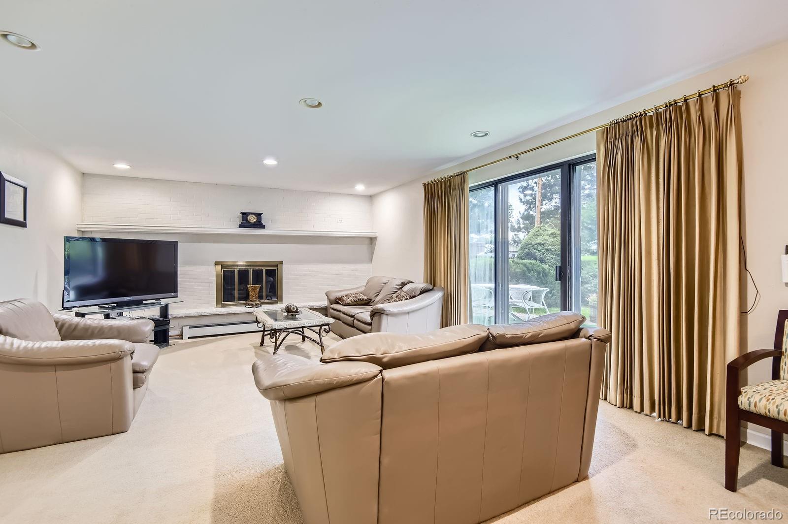 MLS Image #8 for 3724 s poplar street,denver, Colorado