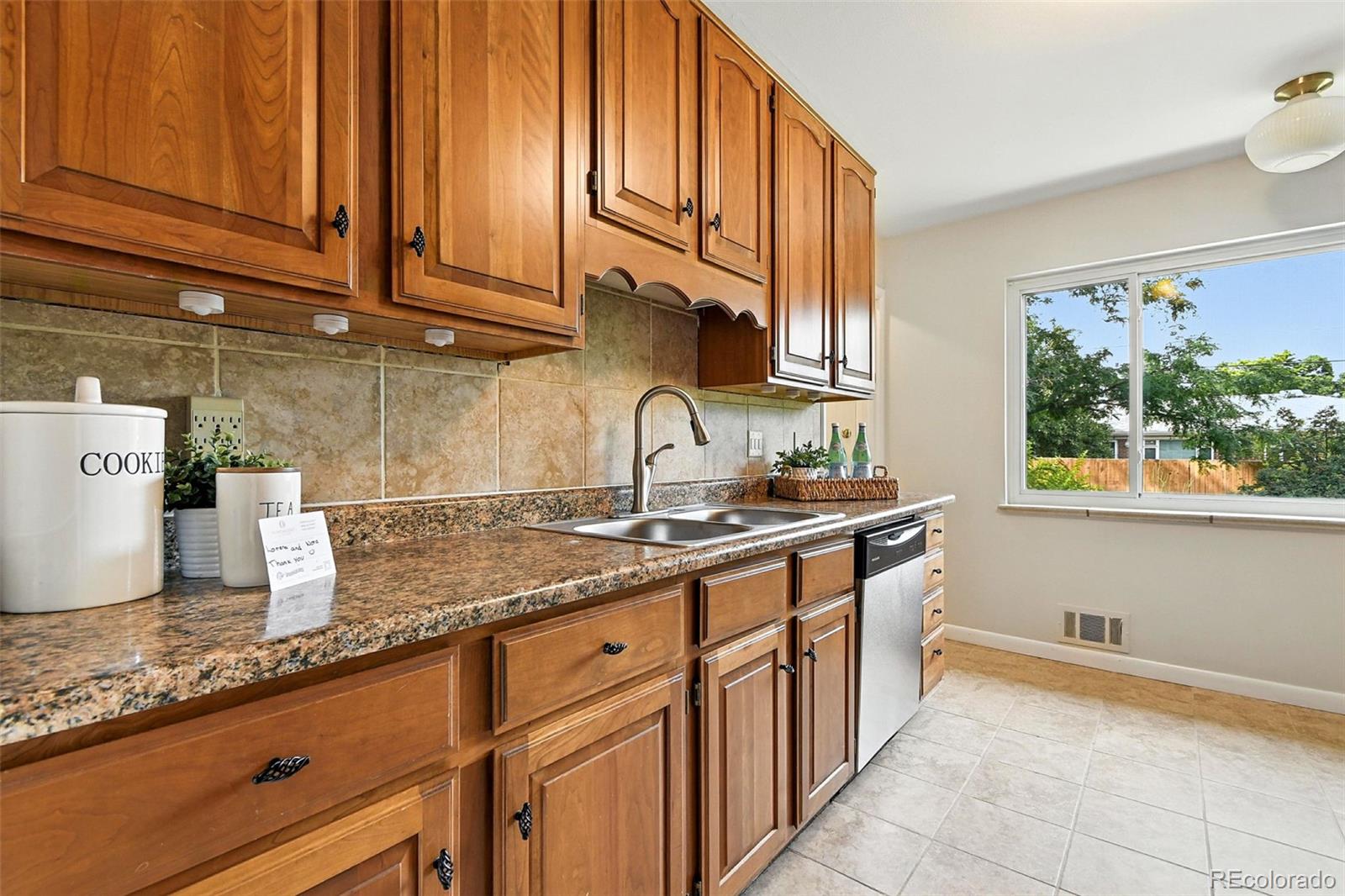 MLS Image #16 for 5503 e utah place,denver, Colorado