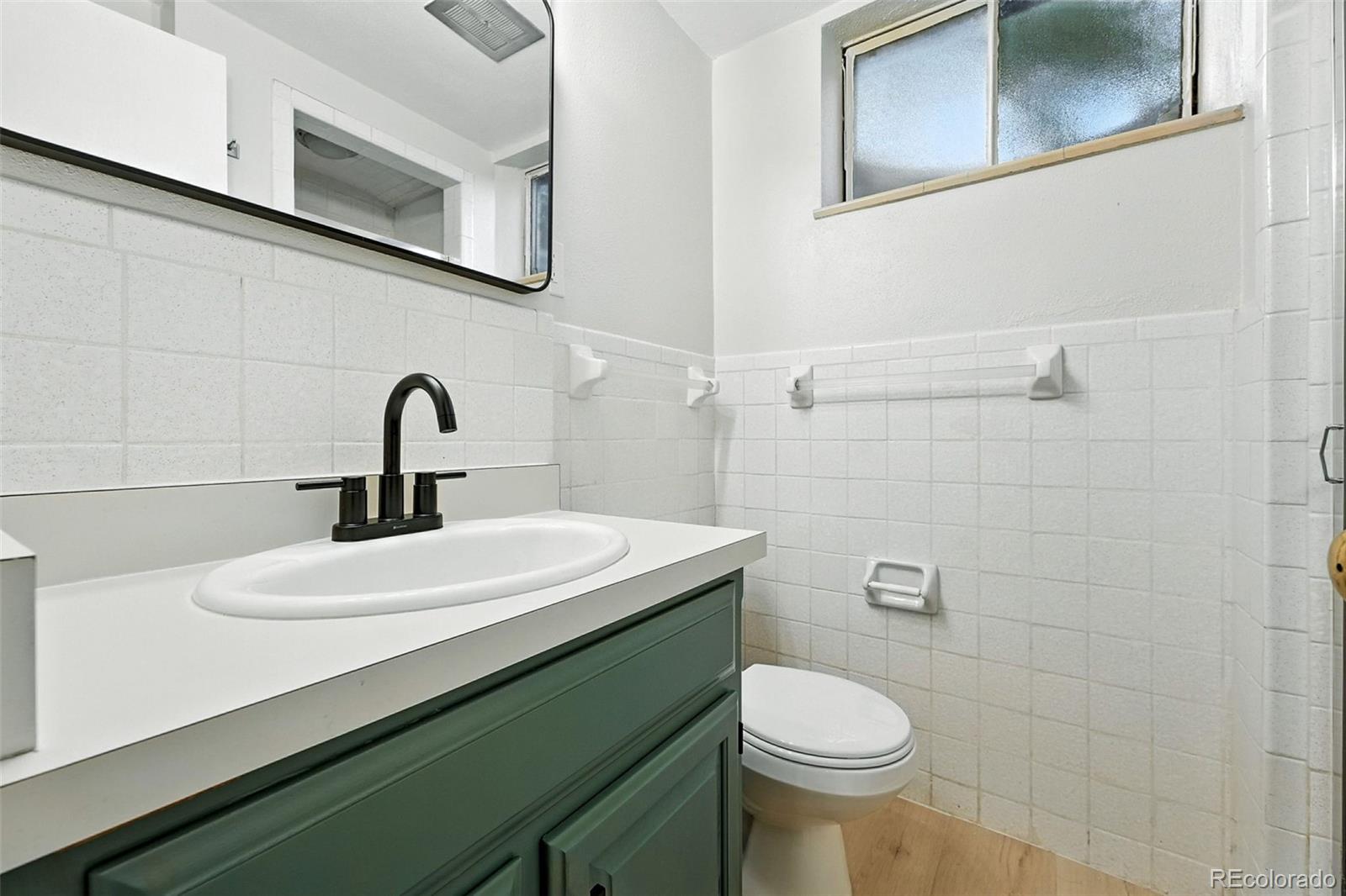 MLS Image #38 for 5503 e utah place,denver, Colorado