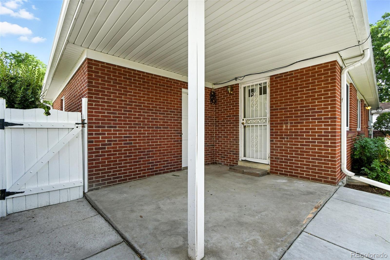 MLS Image #42 for 5503 e utah place,denver, Colorado