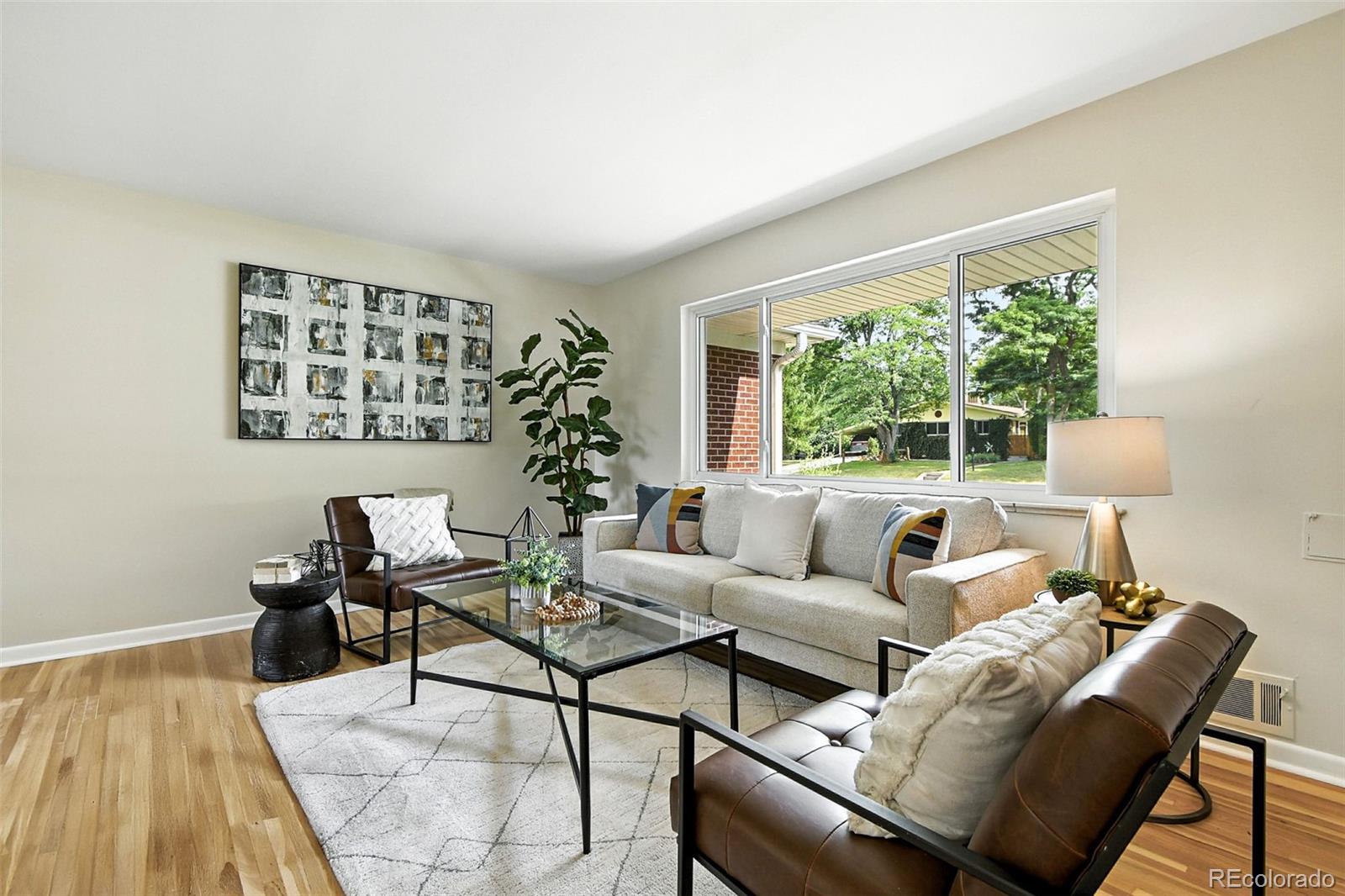 MLS Image #6 for 5503 e utah place,denver, Colorado