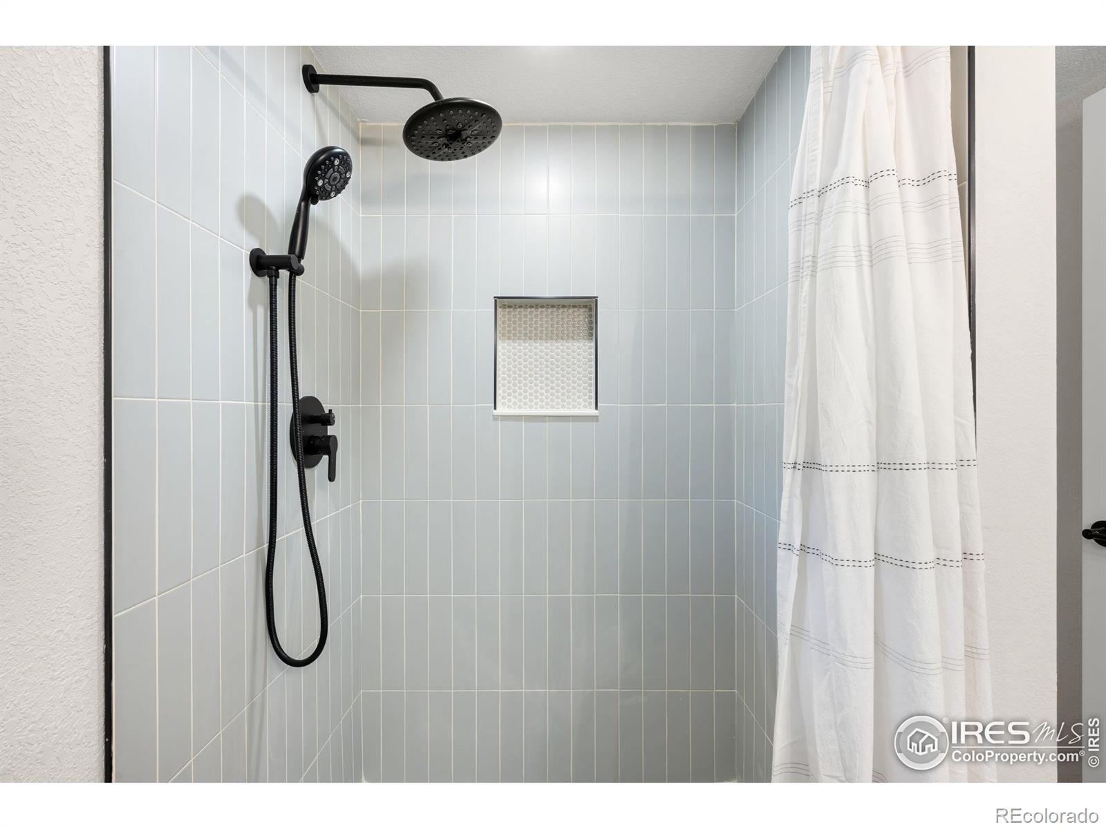 MLS Image #15 for 3089 s jasmine street,denver, Colorado