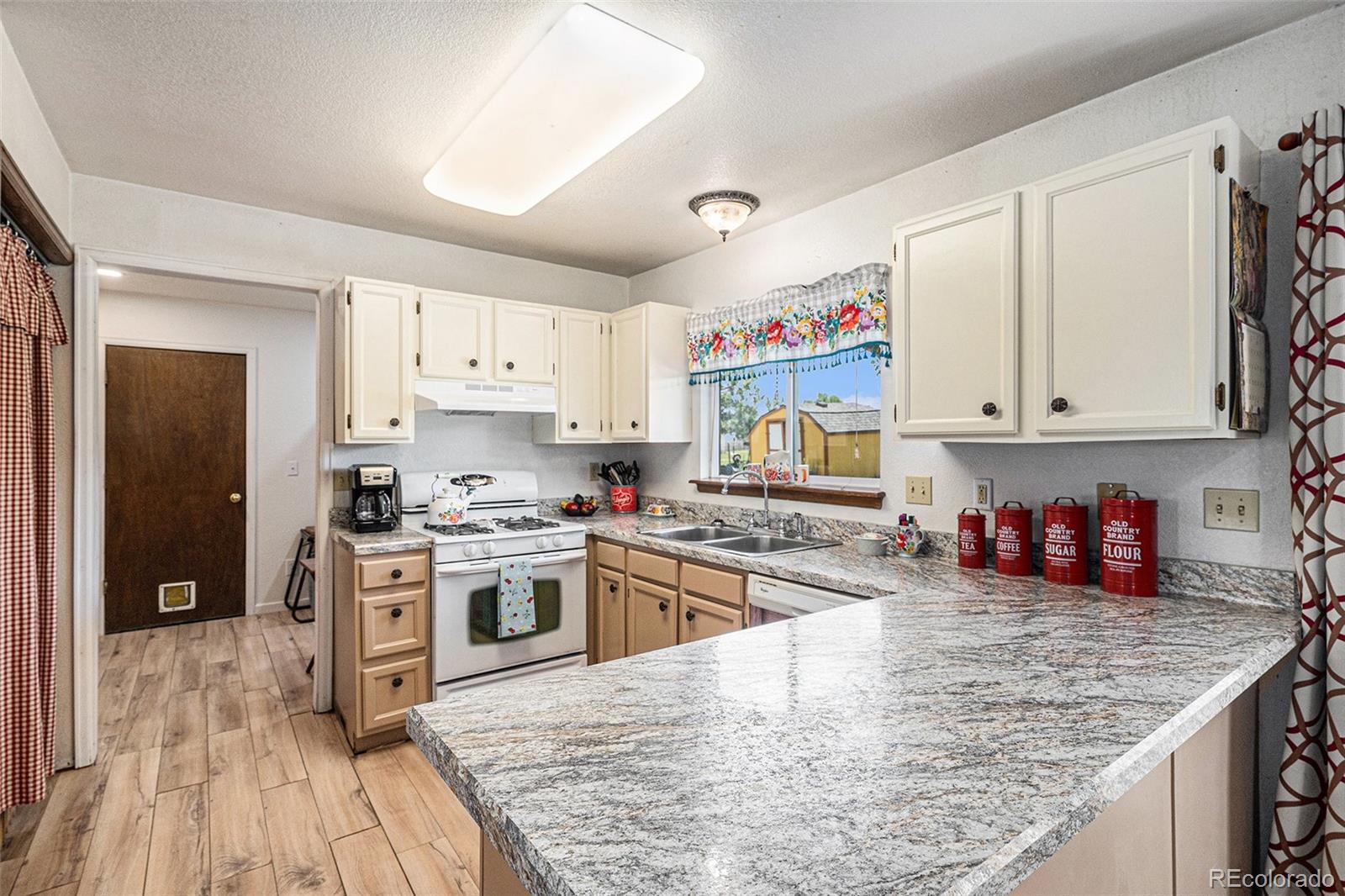 MLS Image #5 for 34181  columbine trail,elizabeth, Colorado
