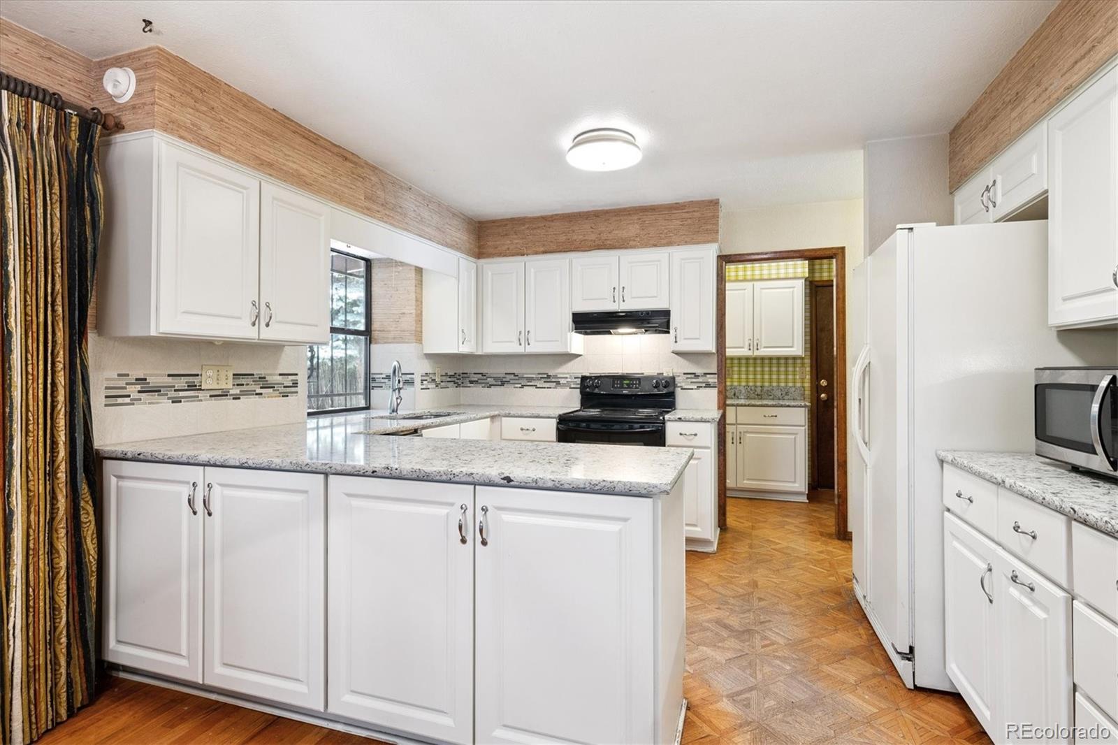 MLS Image #11 for 7577 s pierce way,littleton, Colorado