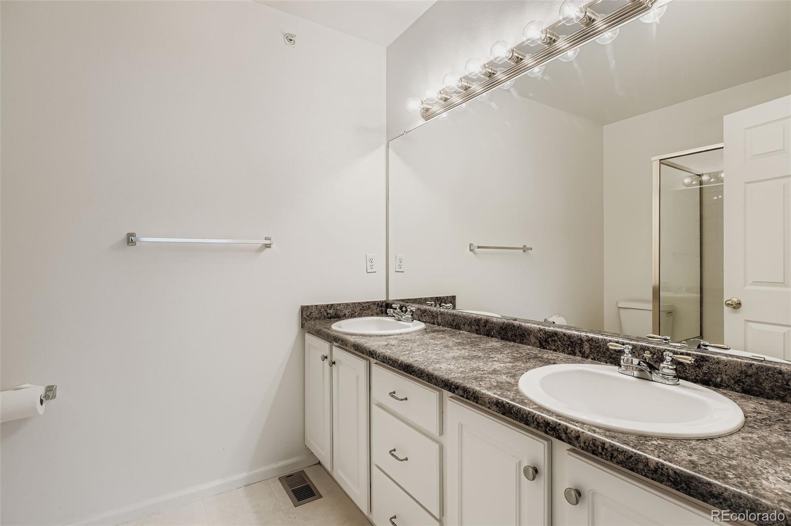 MLS Image #18 for 2757 w riverwalk circle,littleton, Colorado