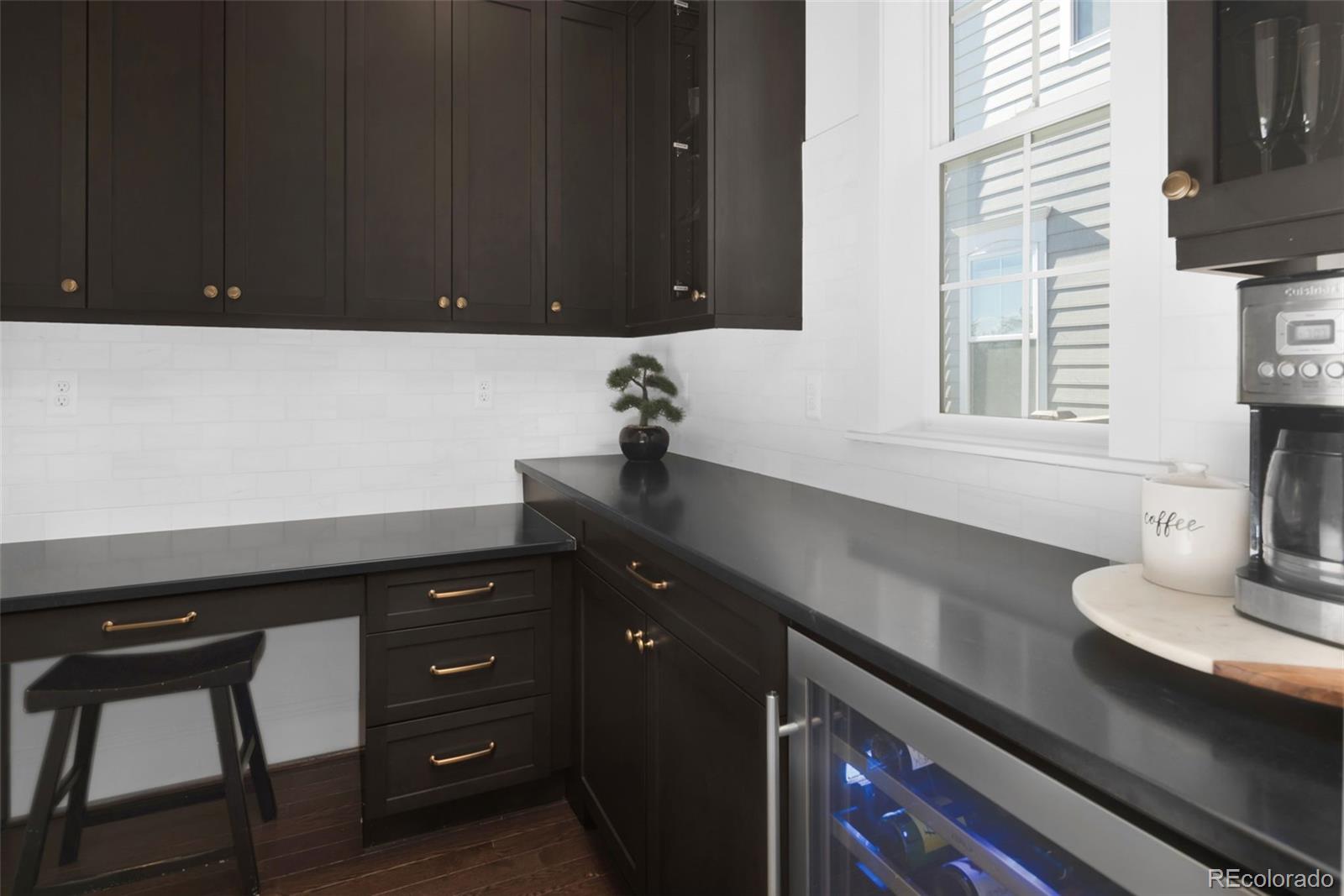 MLS Image #8 for 6288 n dallas street,denver, Colorado