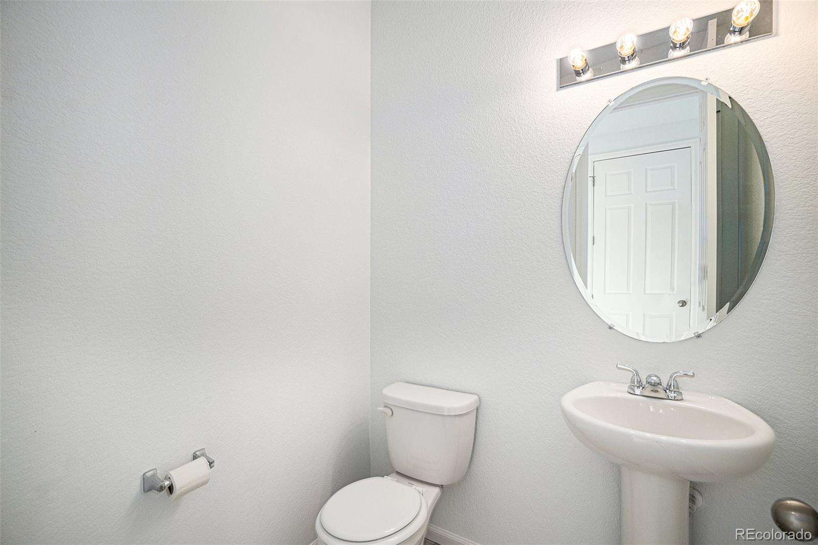 MLS Image #16 for 24281 e 40th avenue,aurora, Colorado