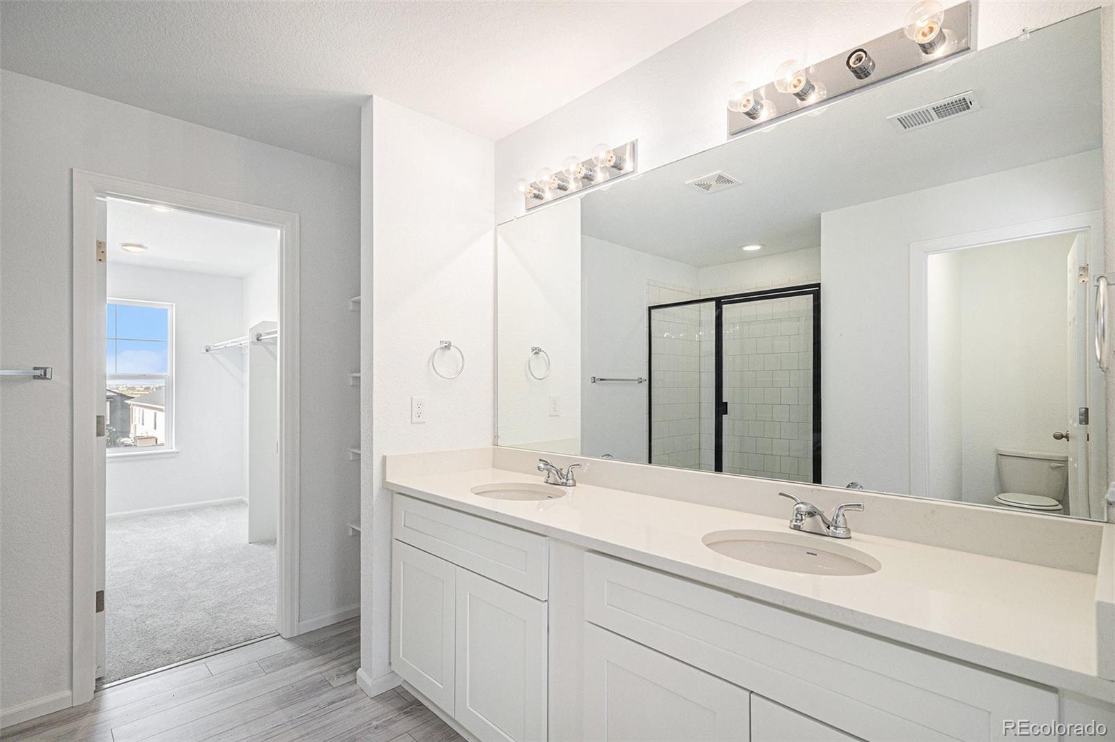 MLS Image #21 for 24281 e 40th avenue,aurora, Colorado