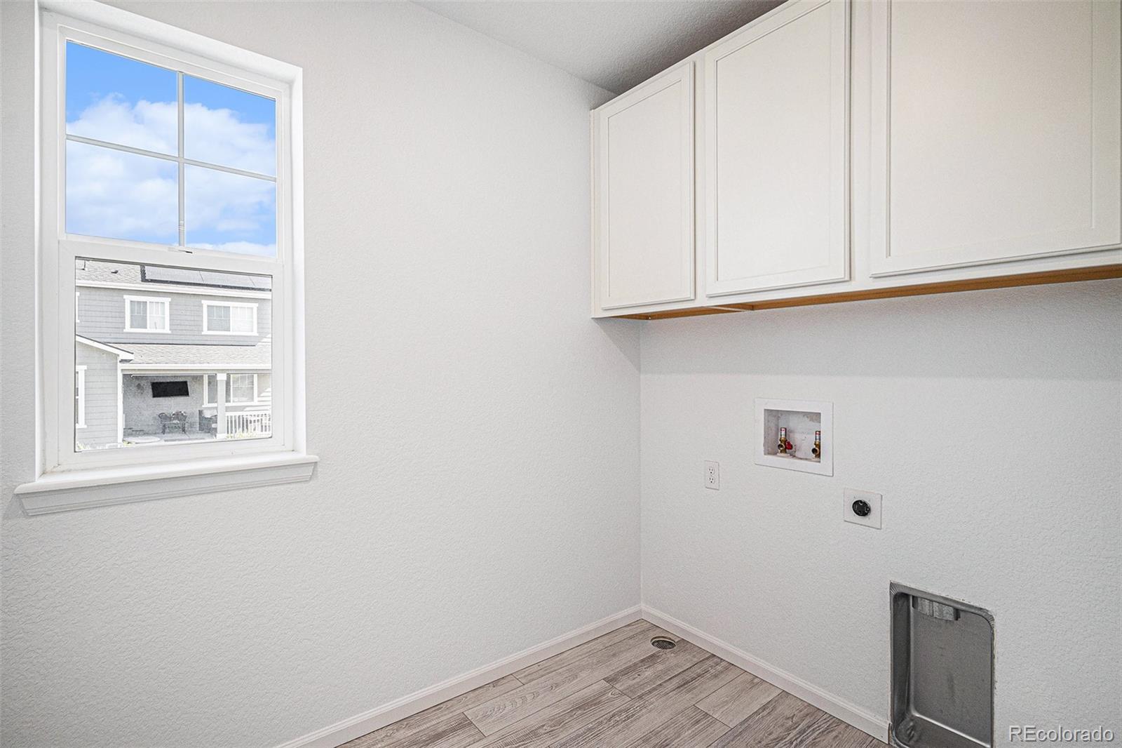 MLS Image #28 for 24281 e 40th avenue,aurora, Colorado