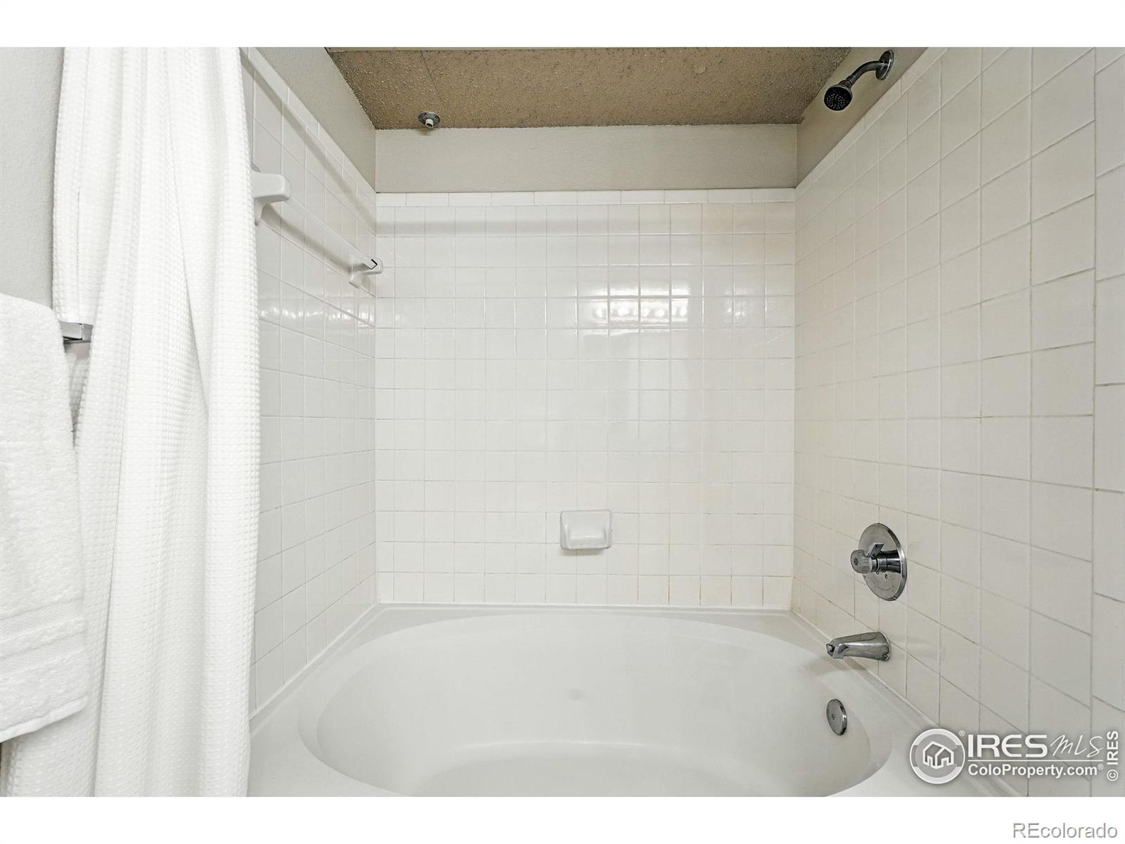 MLS Image #11 for 1876  mallard drive,louisville, Colorado