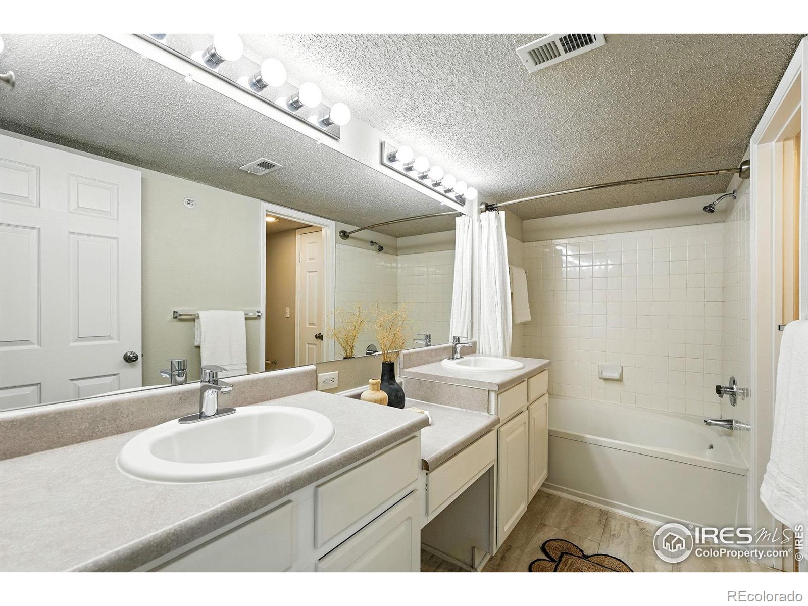 MLS Image #22 for 1876  mallard drive,louisville, Colorado